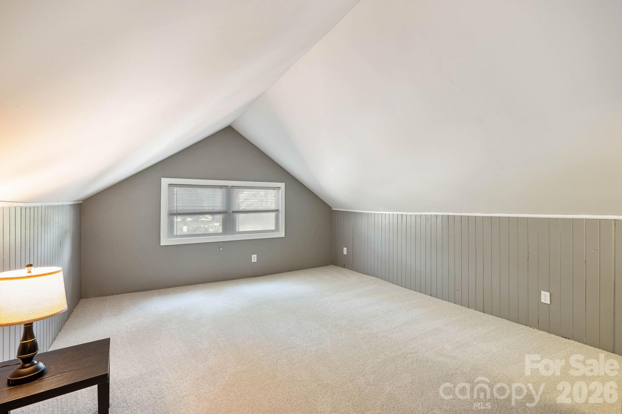 441 8th Avenue Drive NW — Hickory