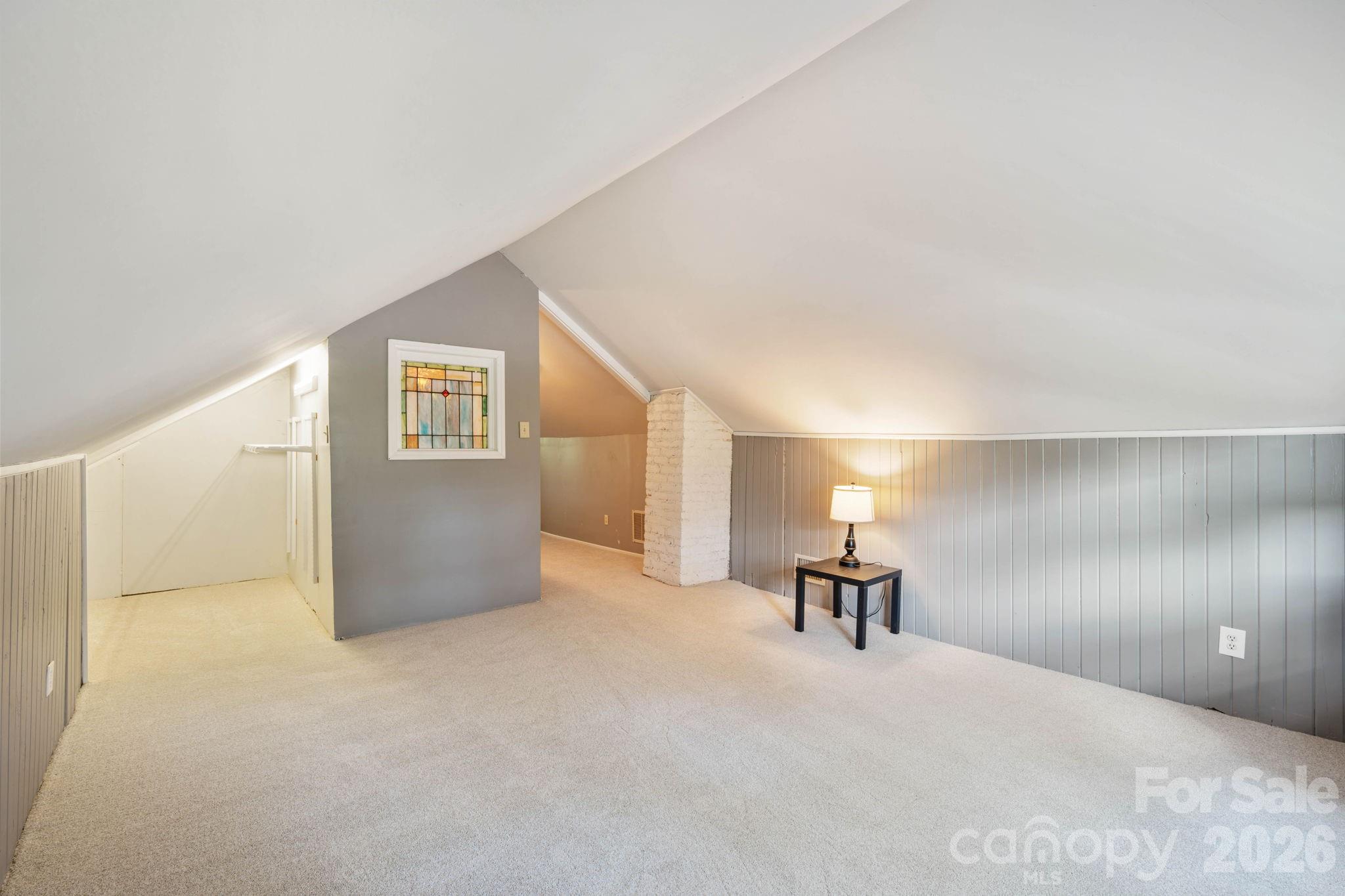 441 8th Avenue Drive NW — Hickory