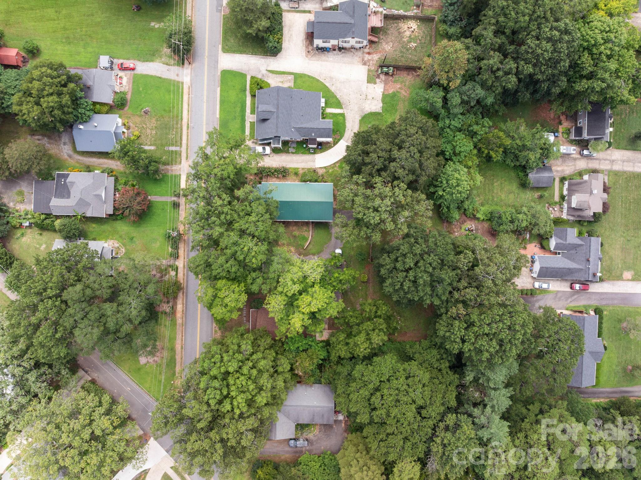 441 8th Avenue Drive NW — Hickory