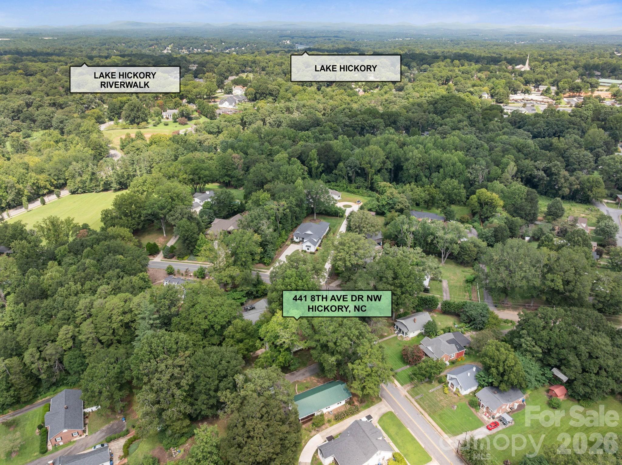 441 8th Avenue Drive NW — Hickory