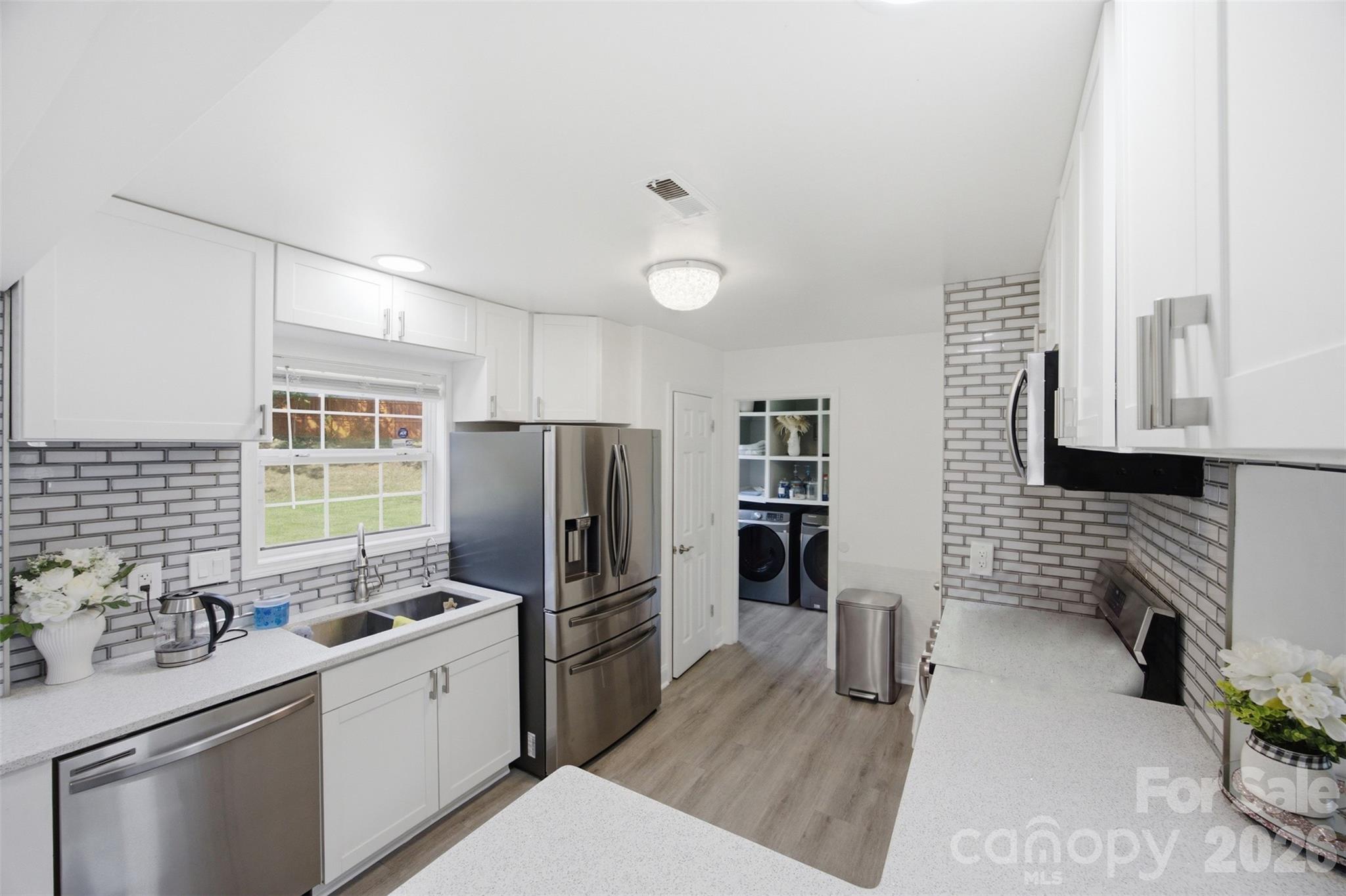 7204 Hidden Creek Drive — Charlotte