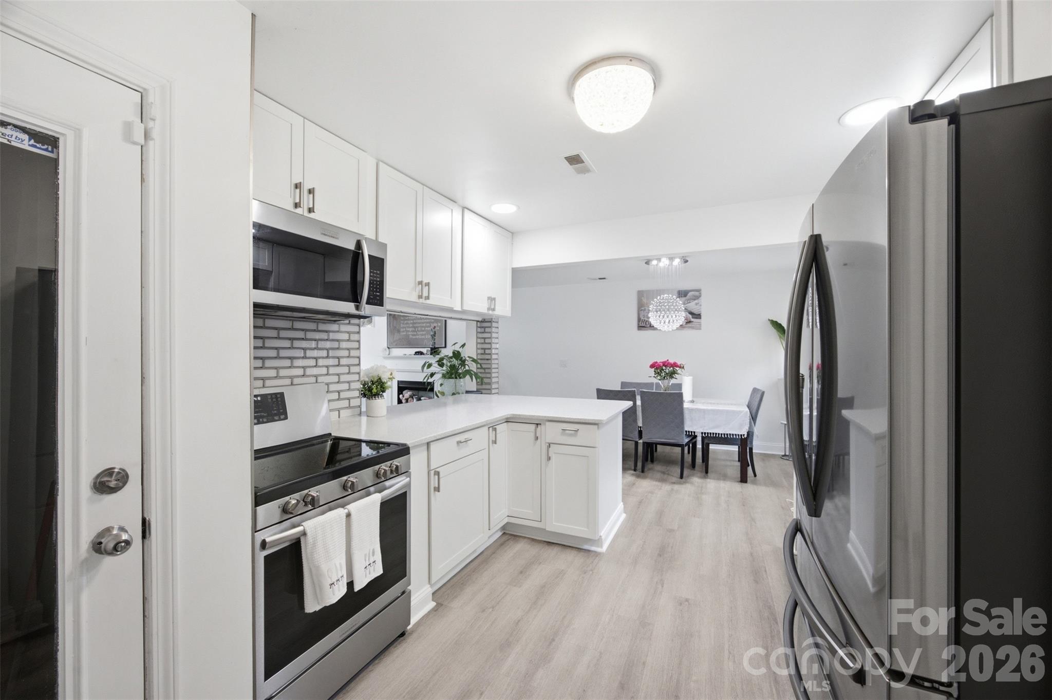 7204 Hidden Creek Drive — Charlotte