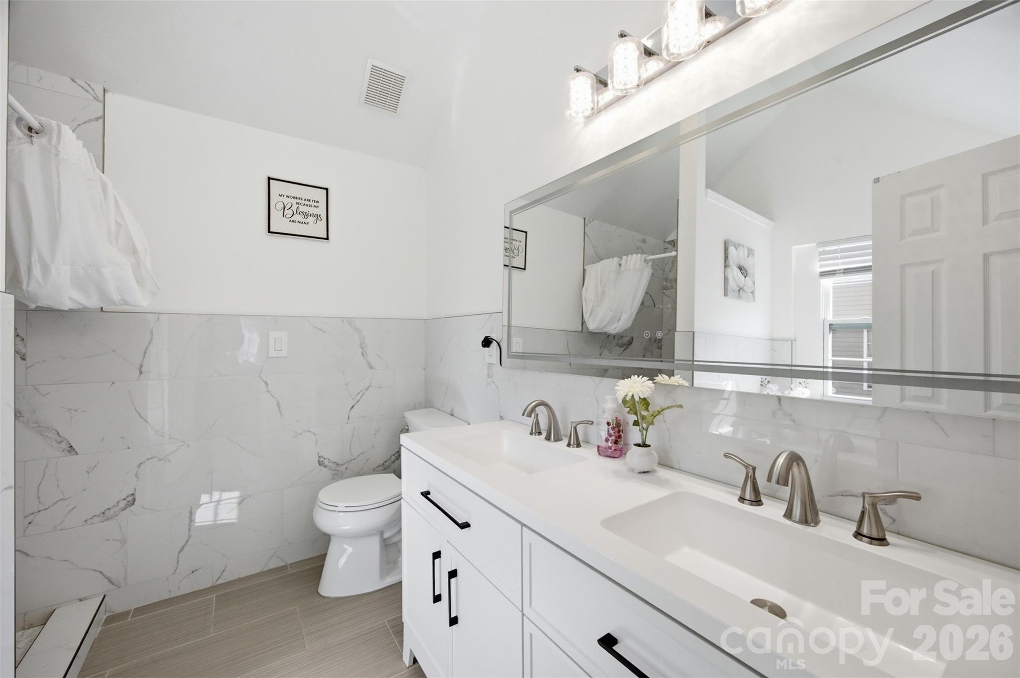 7204 Hidden Creek Drive — Charlotte