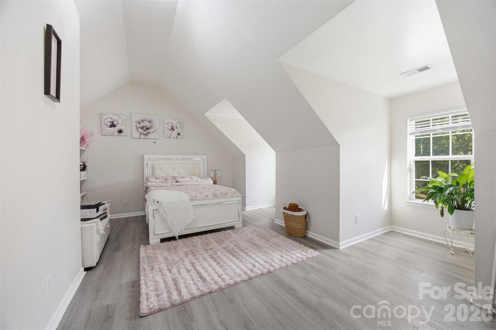 7204 Hidden Creek Drive — Charlotte