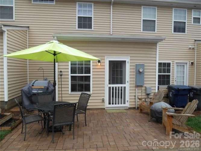 17447 Caldwell Track Drive — Huntersville