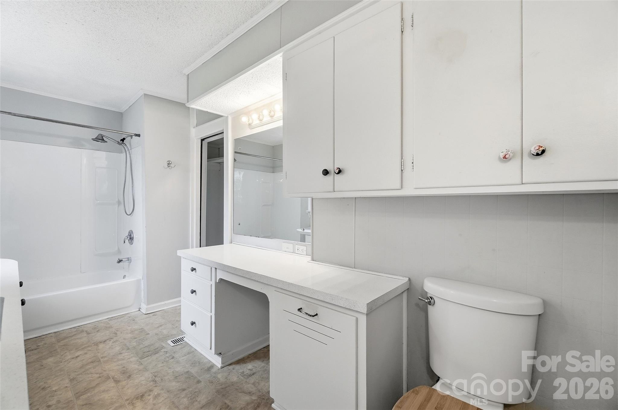 2304 Mclean Street — Gastonia