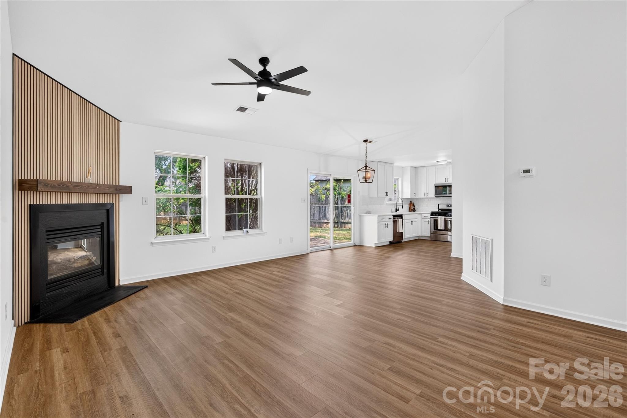 5733 Cardington Court — Charlotte