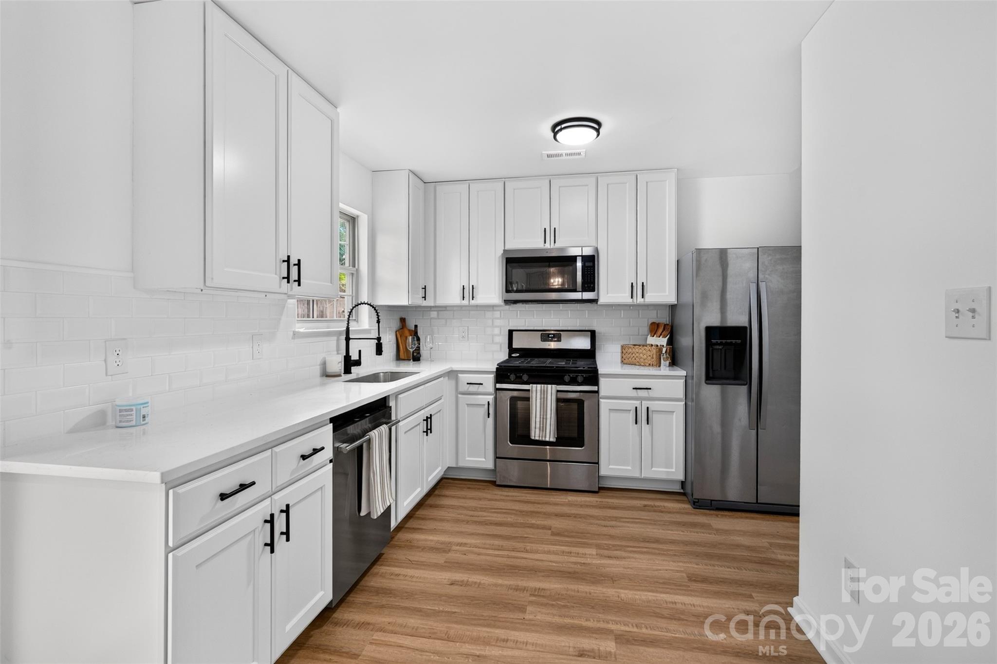 5733 Cardington Court — Charlotte