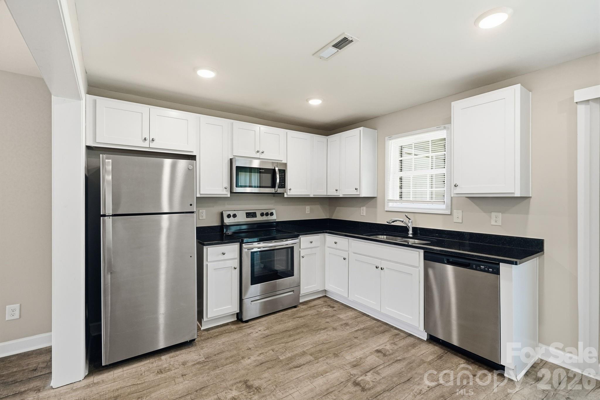 200 Young Avenue SW — Concord