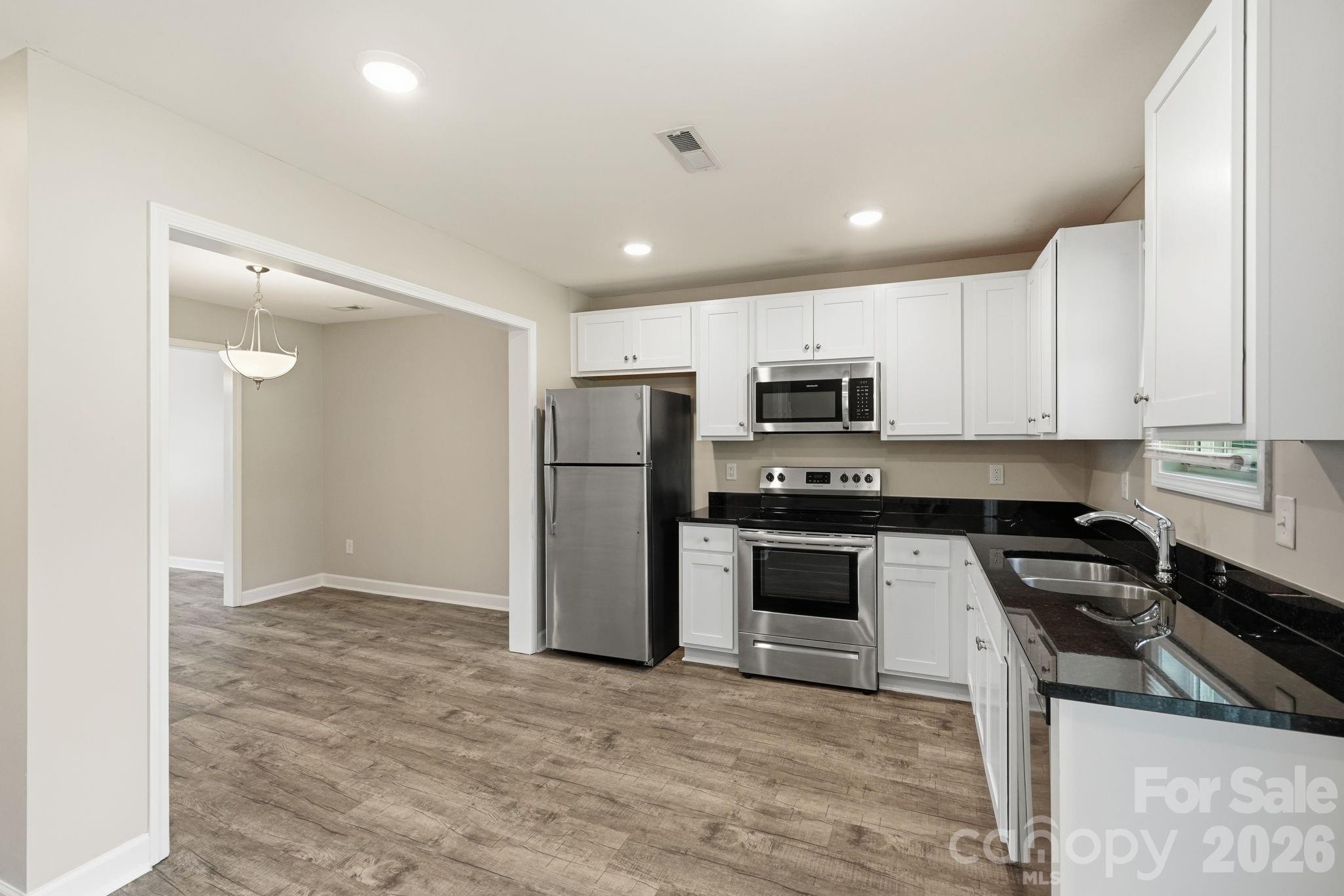 200 Young Avenue SW — Concord