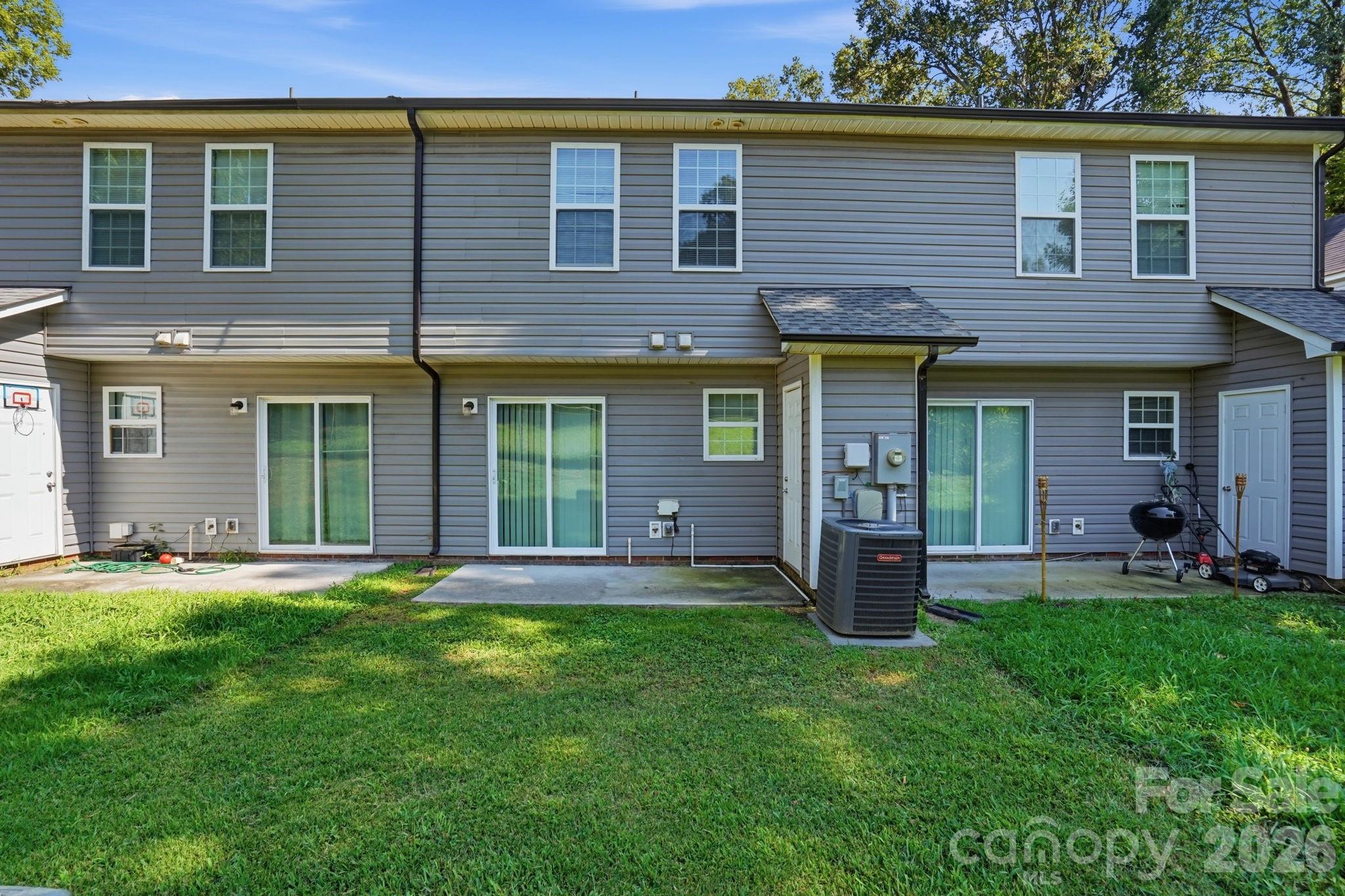 200 Young Avenue SW — Concord