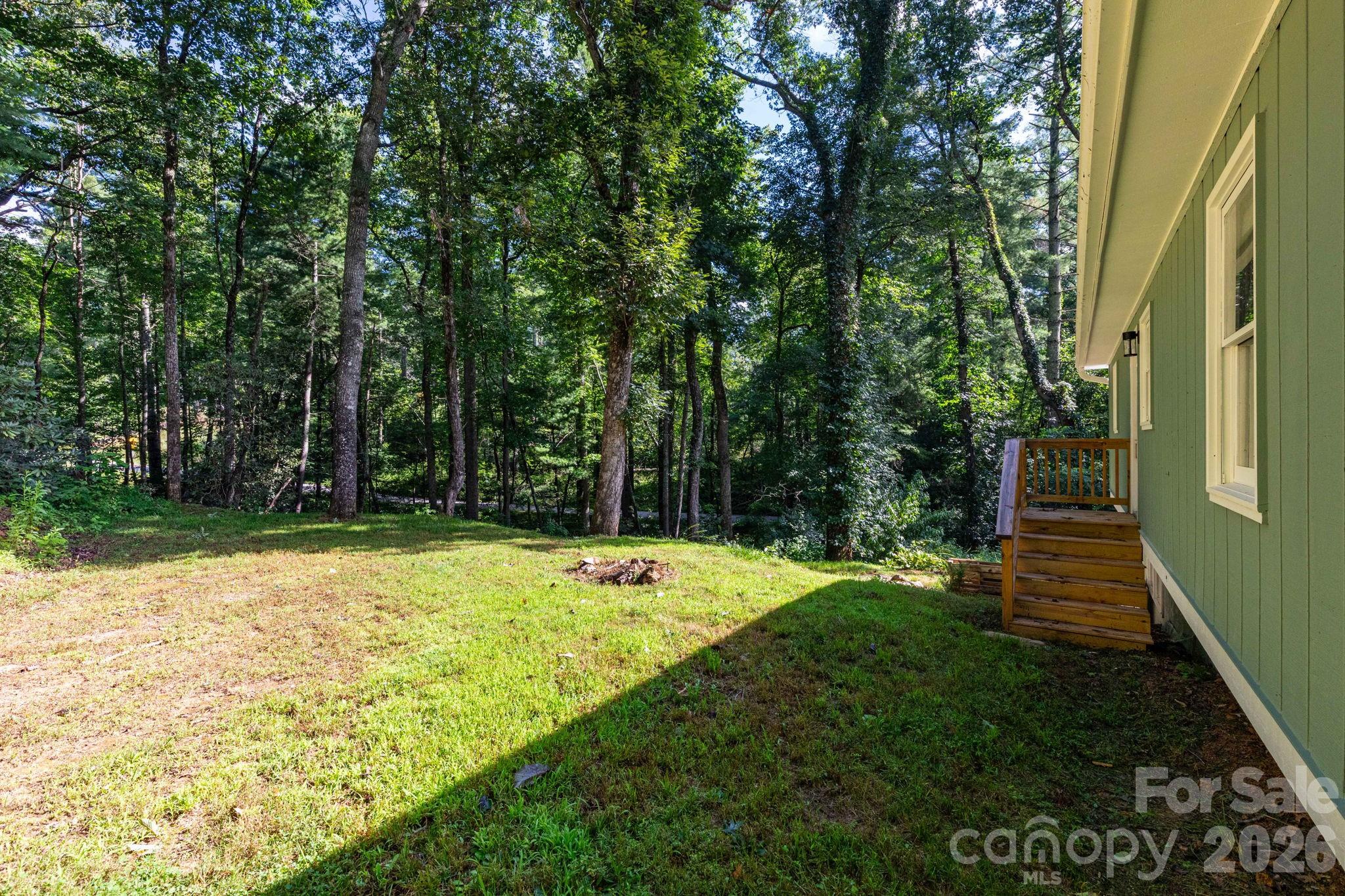 1009 Sharon Ridge Road — Fairview