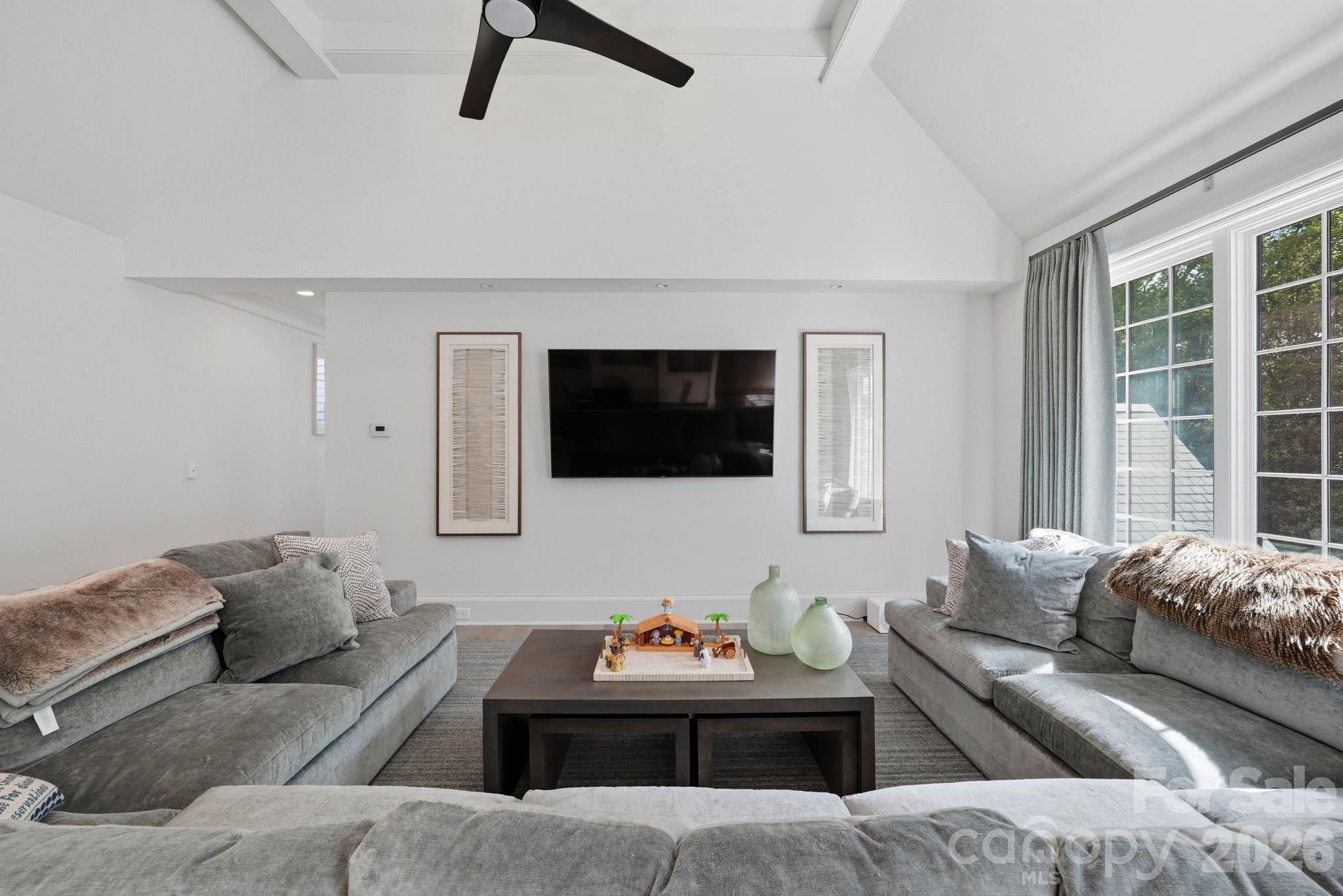 4709 Ockley Manor Lane — Charlotte