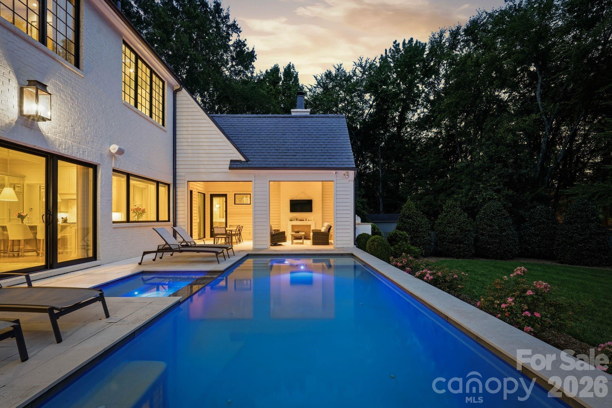 4709 Ockley Manor Lane — Charlotte
