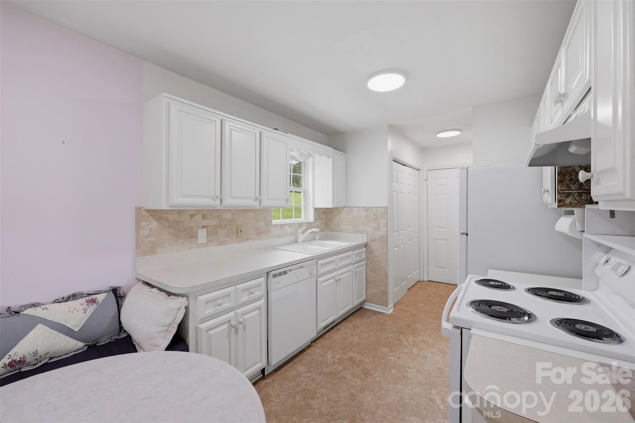 38 A Avenue — Taylorsville