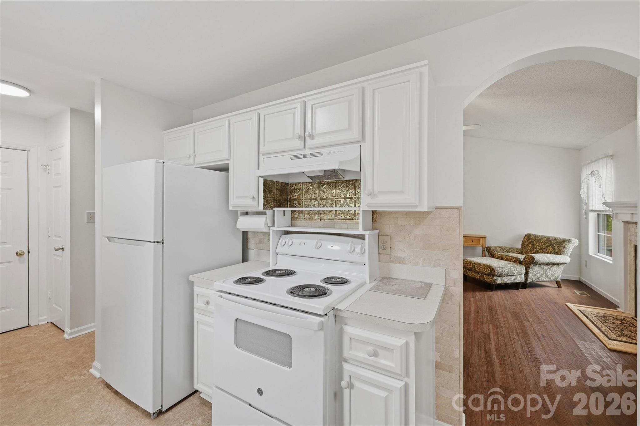 38 A Avenue — Taylorsville