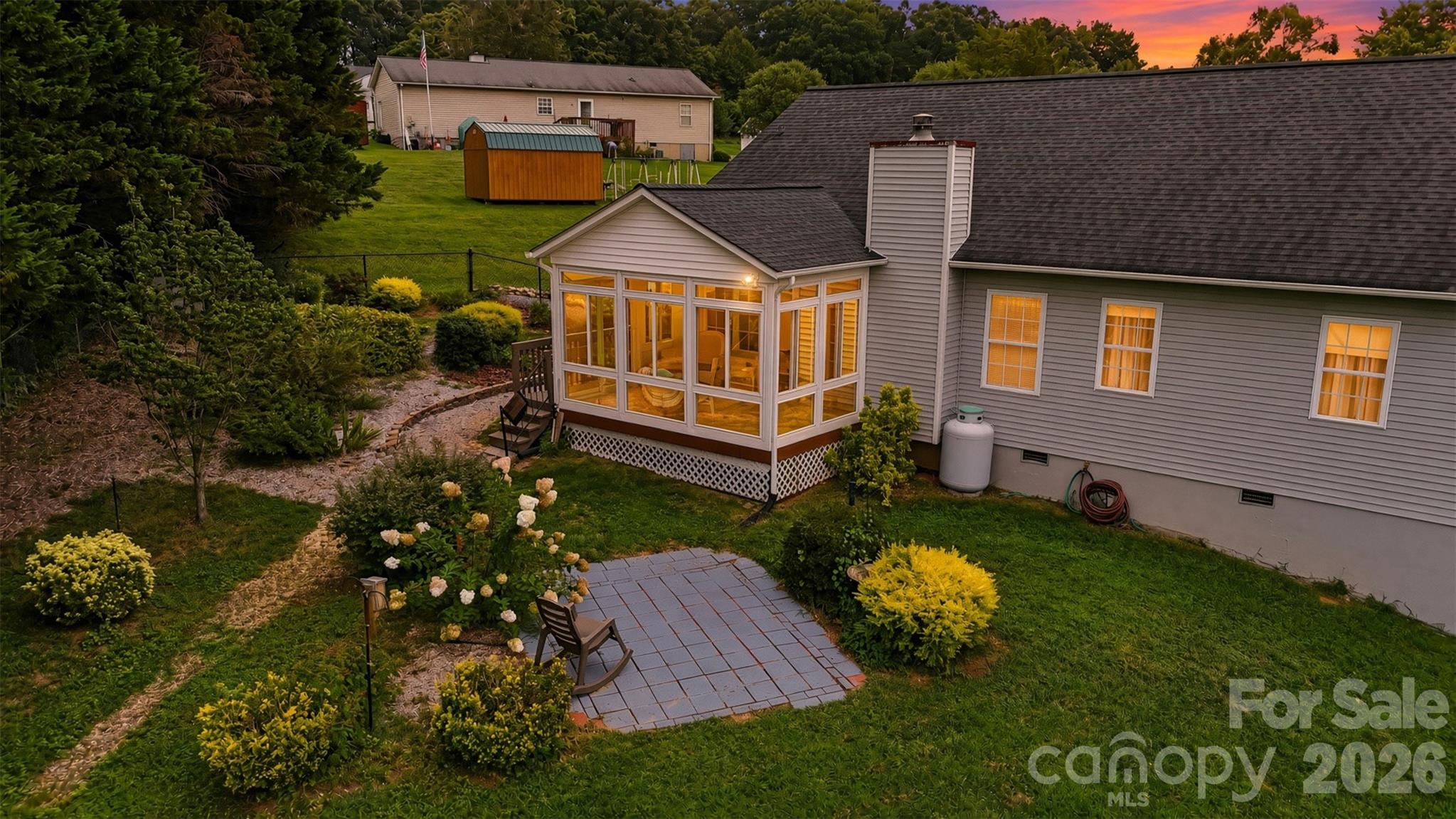 38 A Avenue — Taylorsville
