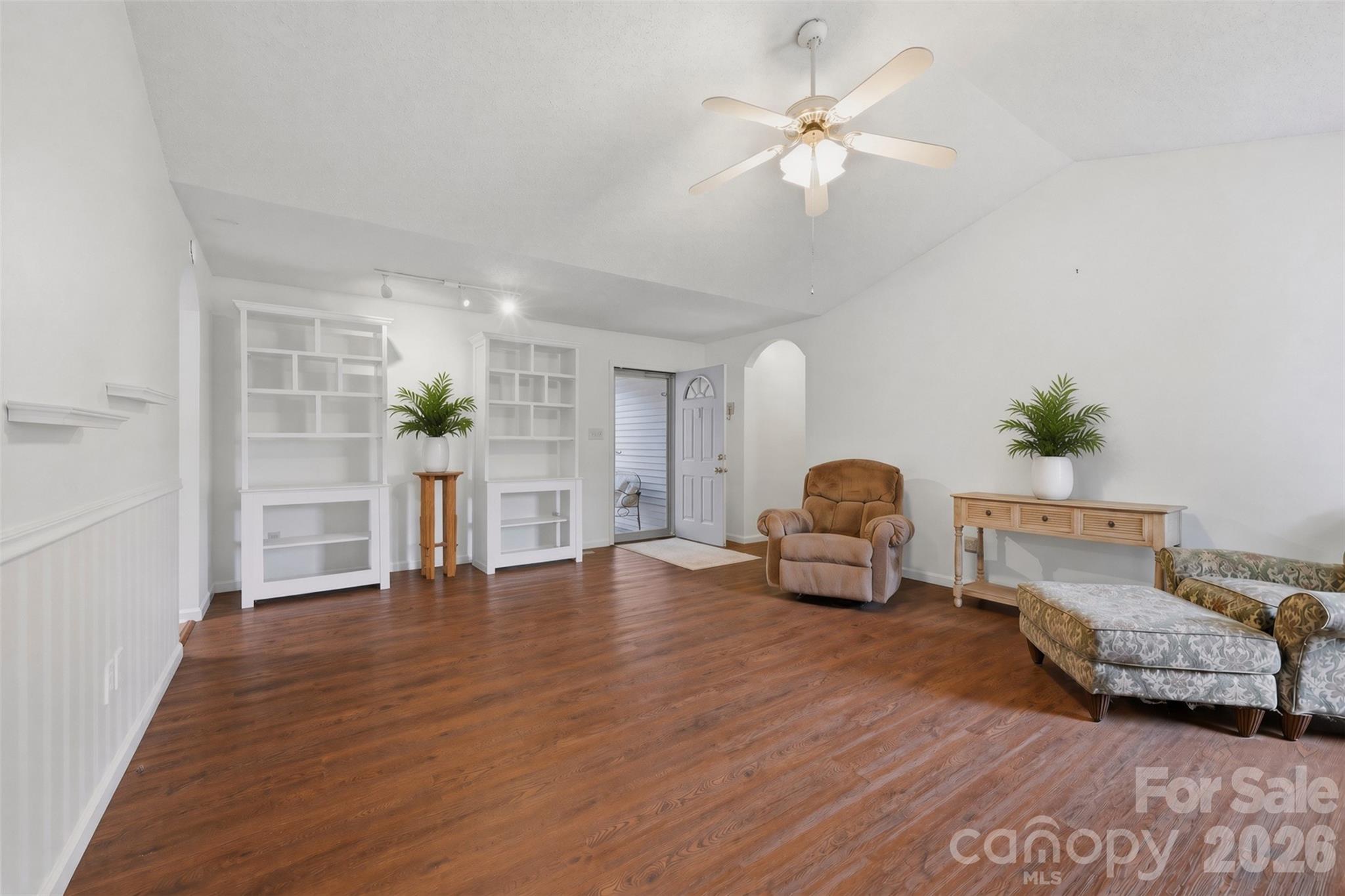 38 A Avenue — Taylorsville