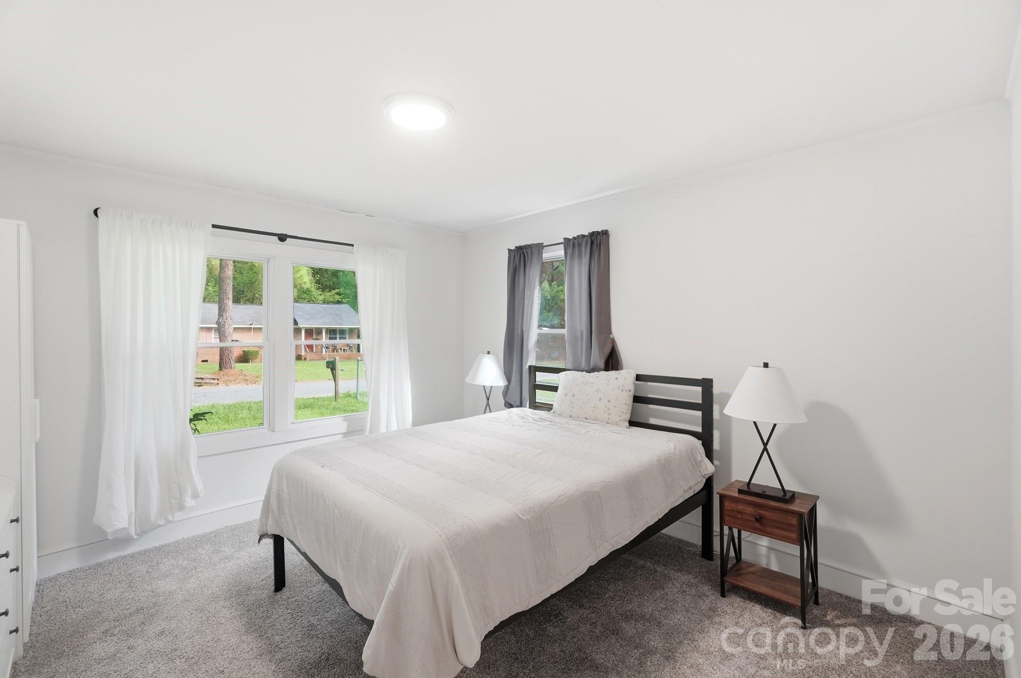 817 E Dunlap Street — Lancaster