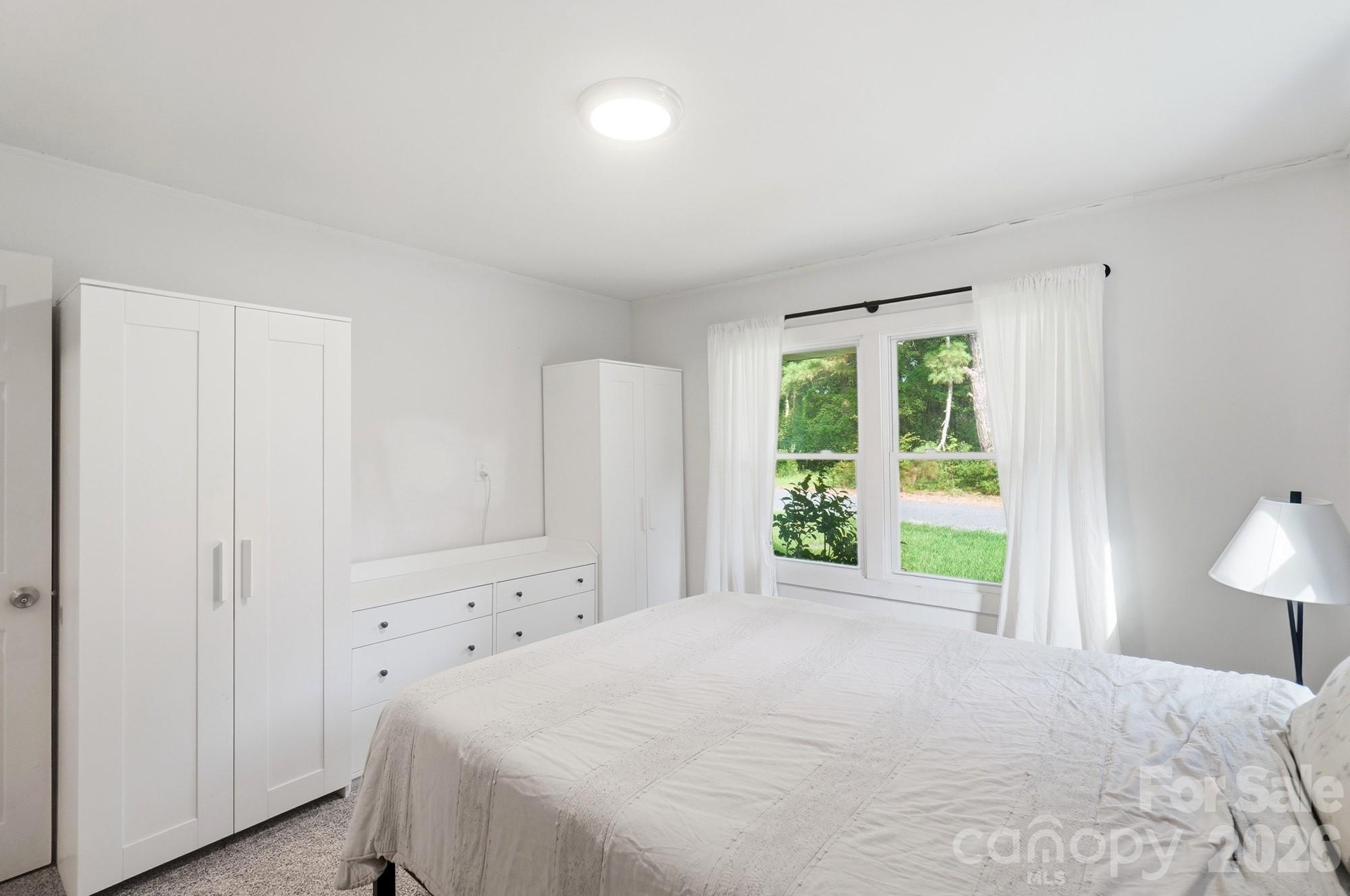 817 E Dunlap Street — Lancaster