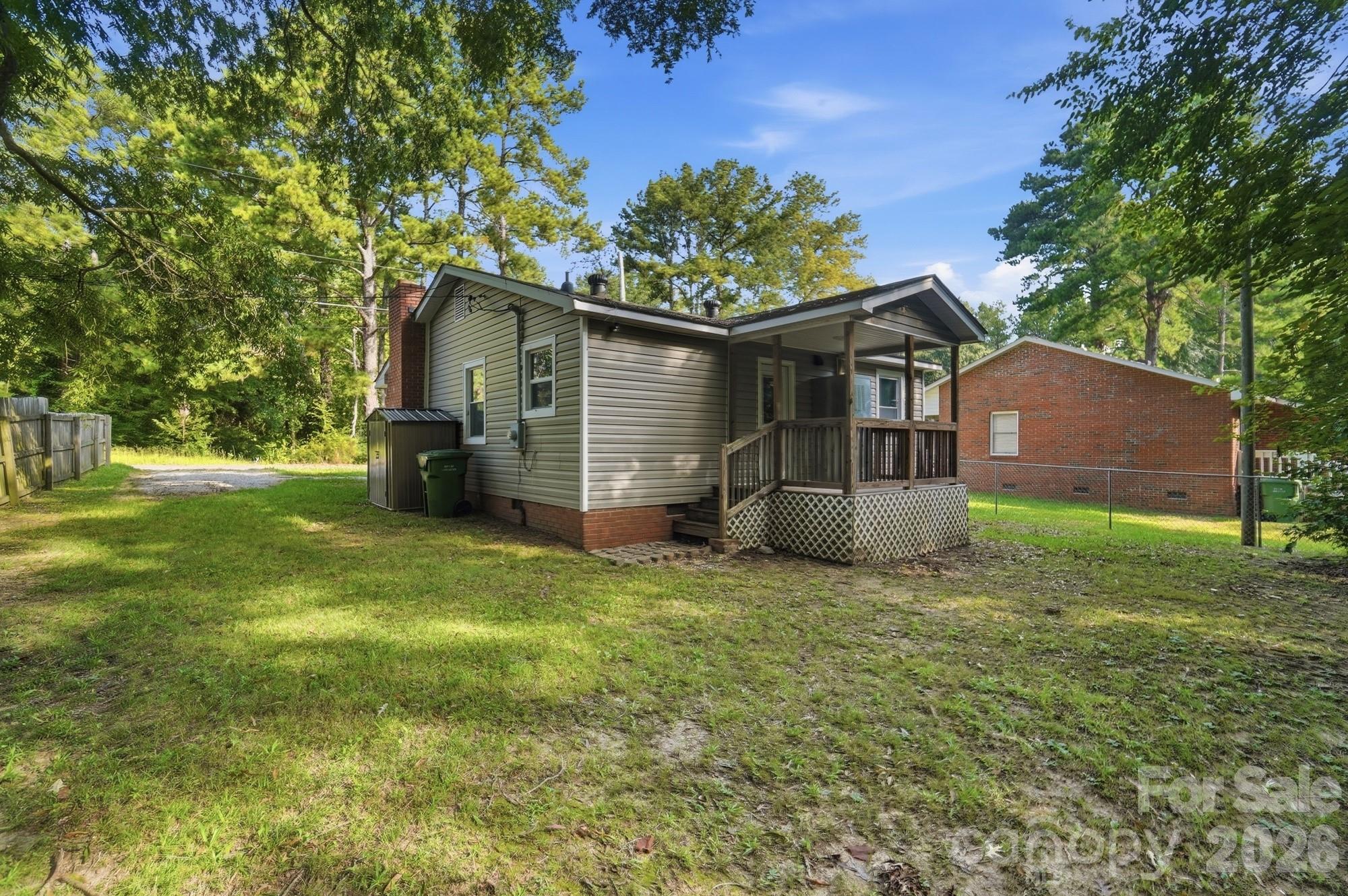 817 E Dunlap Street — Lancaster
