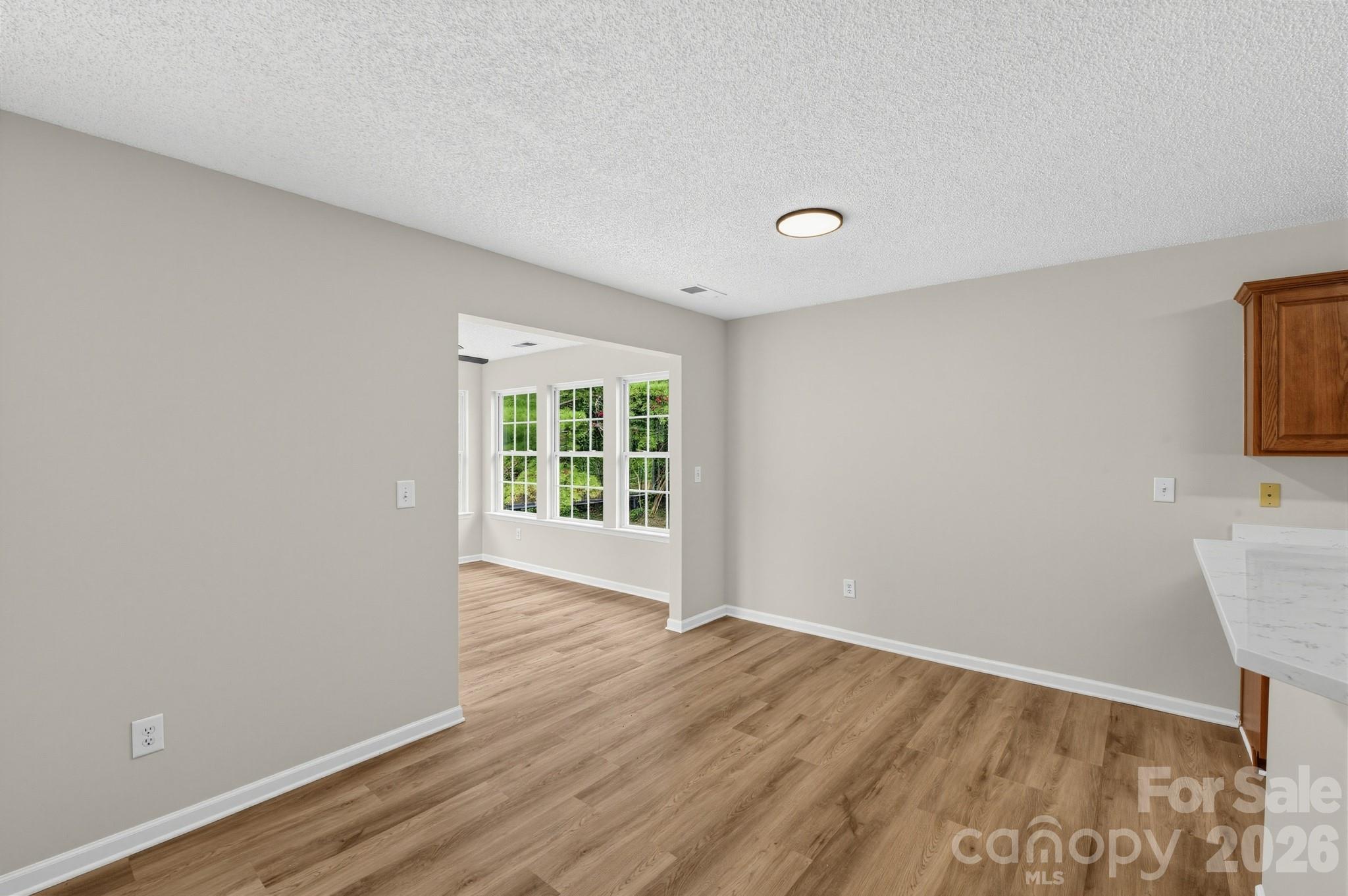 1034 Chalk Hill Lane — Charlotte