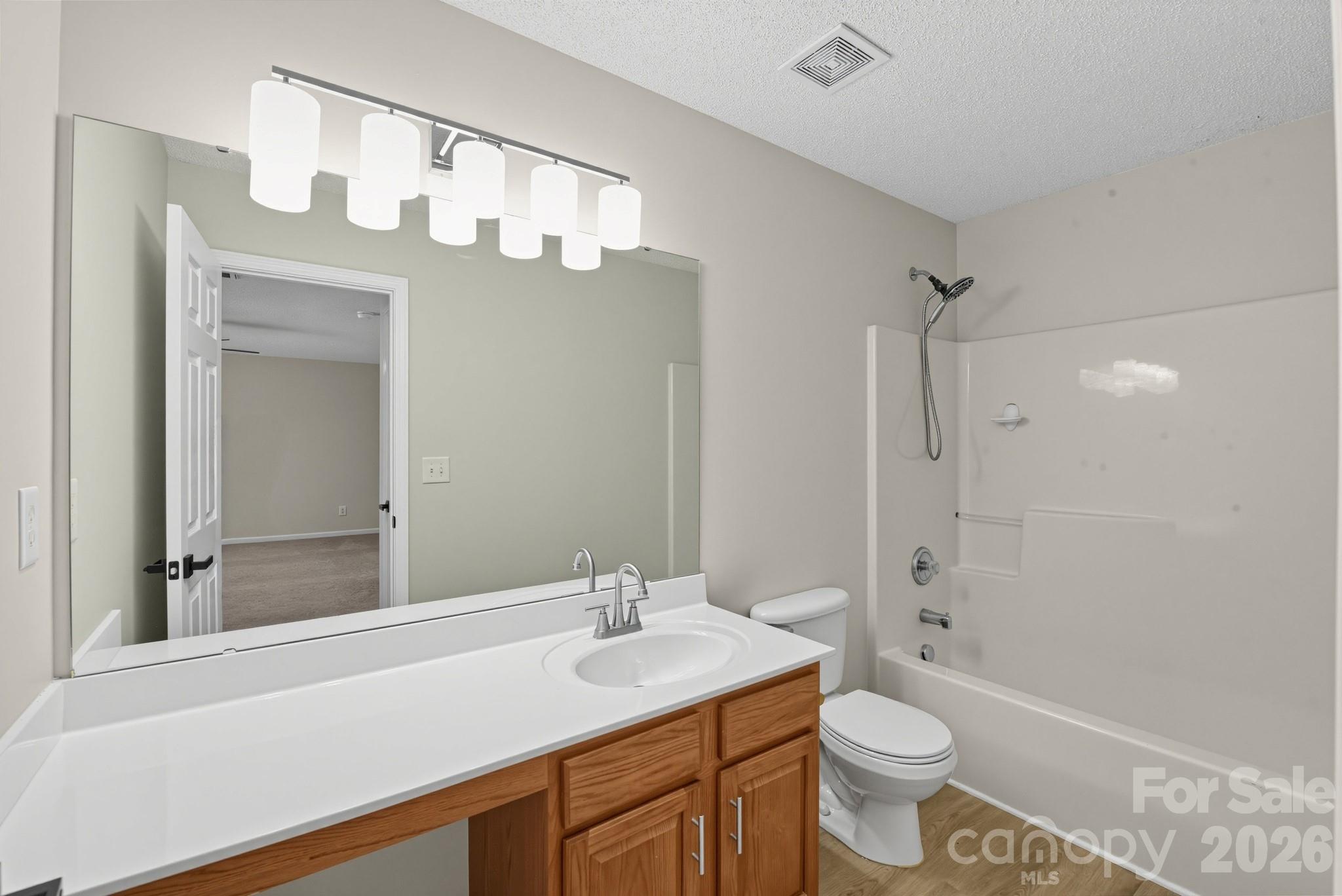 1034 Chalk Hill Lane — Charlotte
