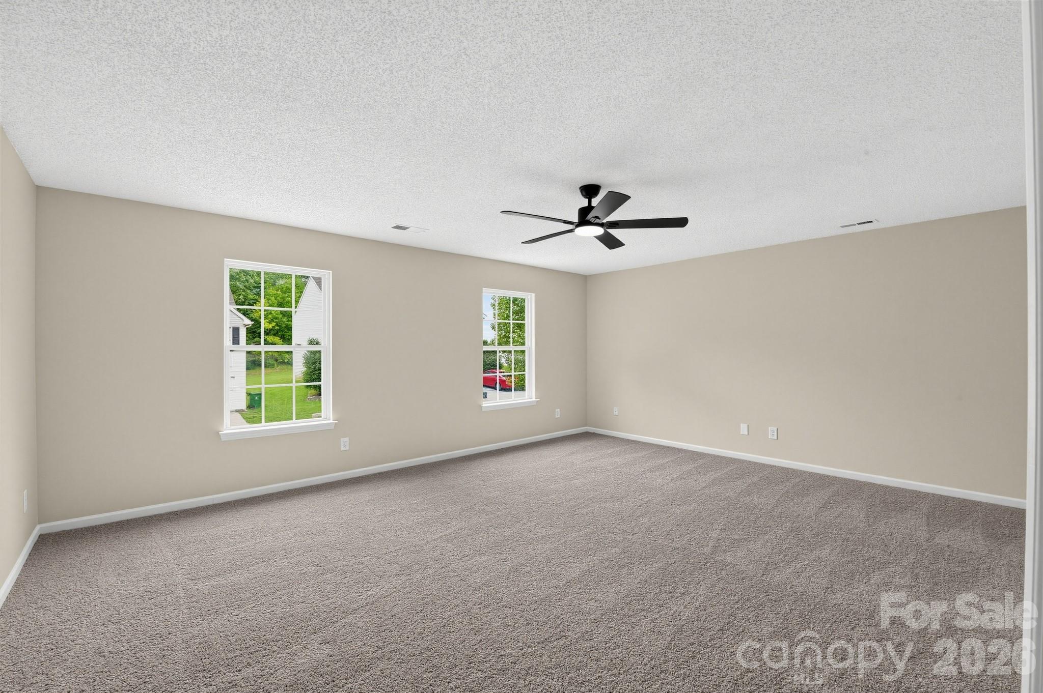 1034 Chalk Hill Lane — Charlotte