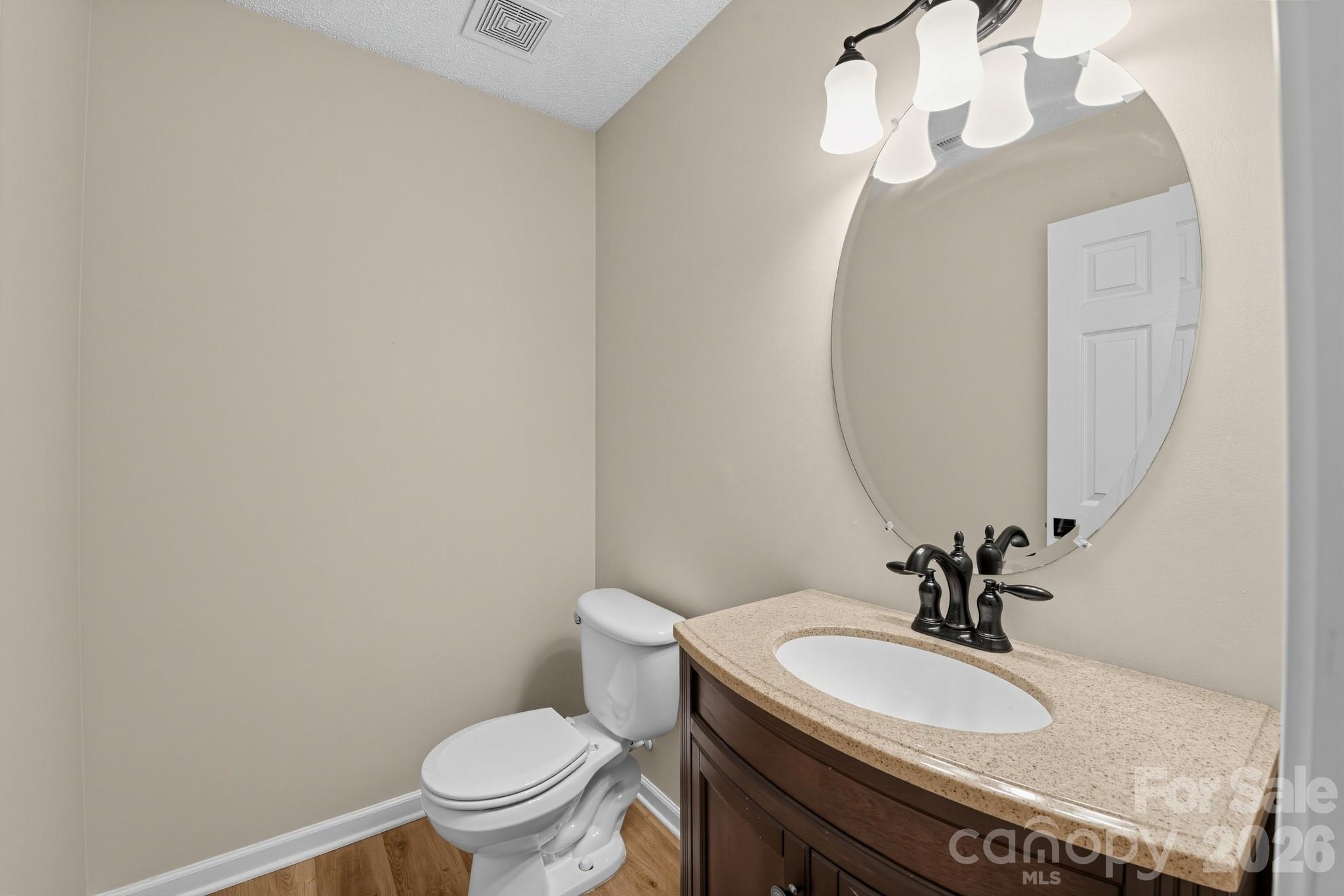 1034 Chalk Hill Lane — Charlotte