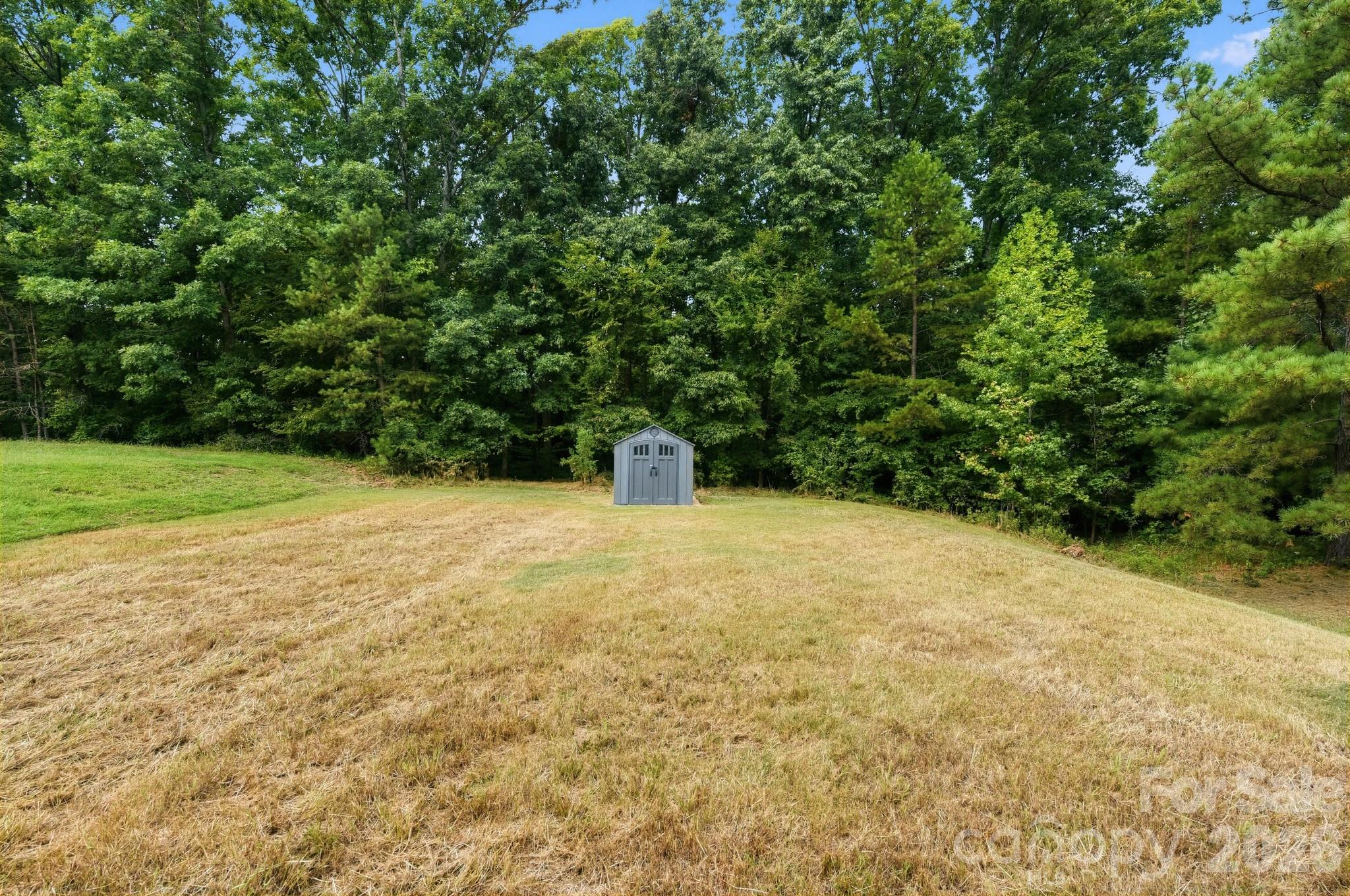 1034 Chalk Hill Lane — Charlotte