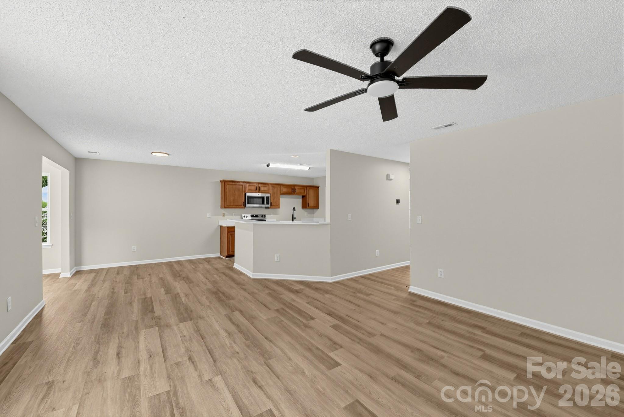 1034 Chalk Hill Lane — Charlotte