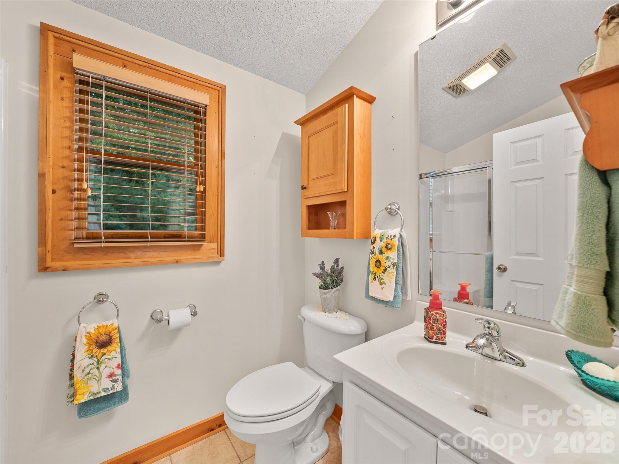 185 Blue Bird Lane — Spruce Pine