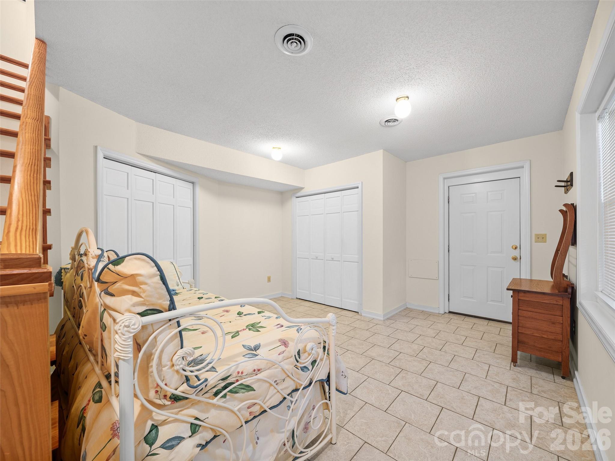 185 Blue Bird Lane — Spruce Pine