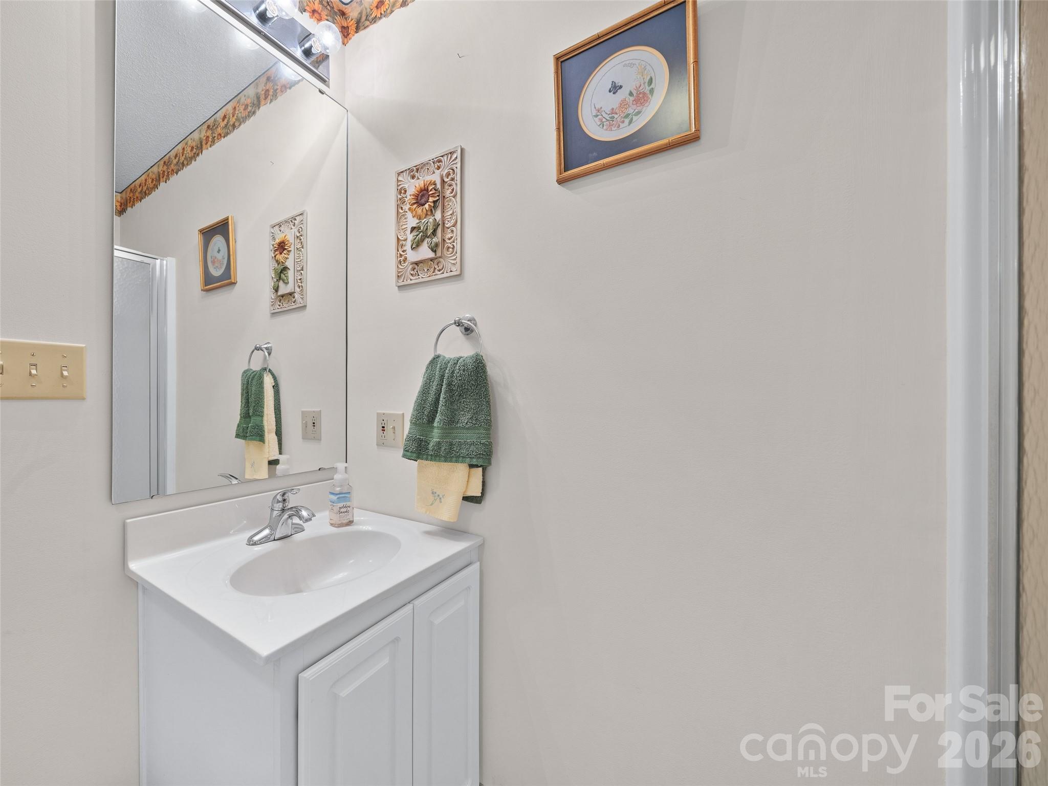 185 Blue Bird Lane — Spruce Pine