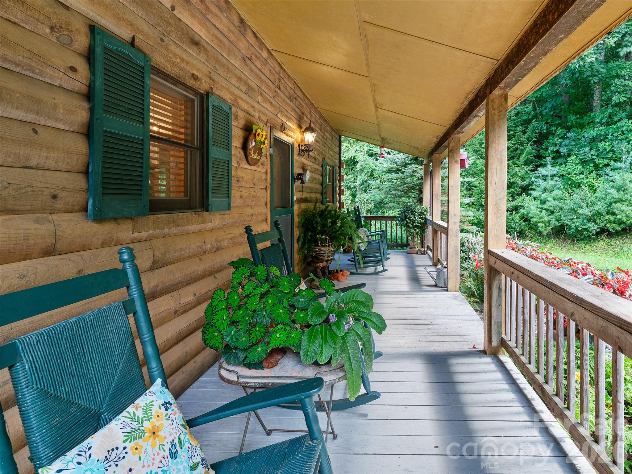 185 Blue Bird Lane — Spruce Pine