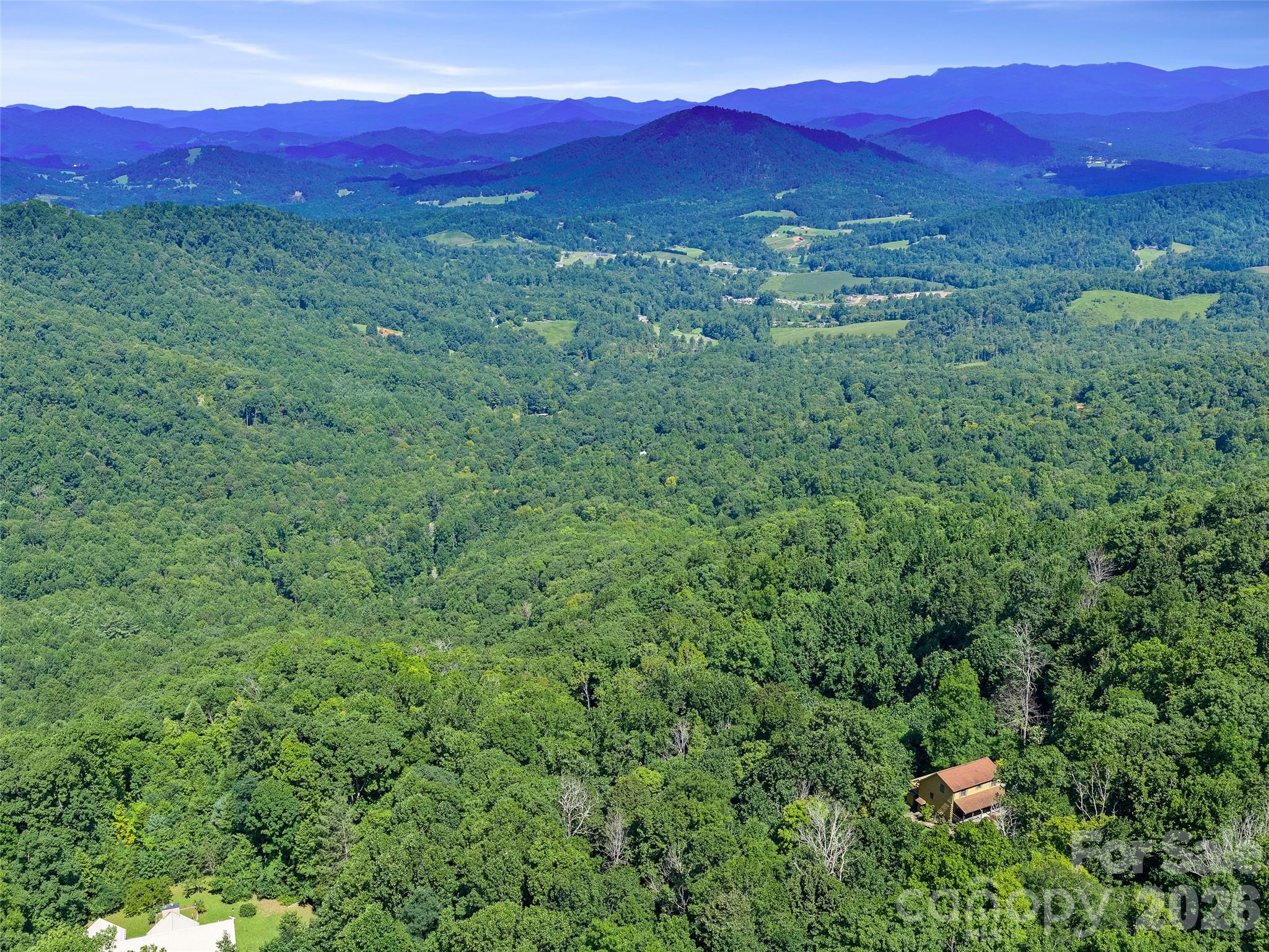 185 Blue Bird Lane — Spruce Pine