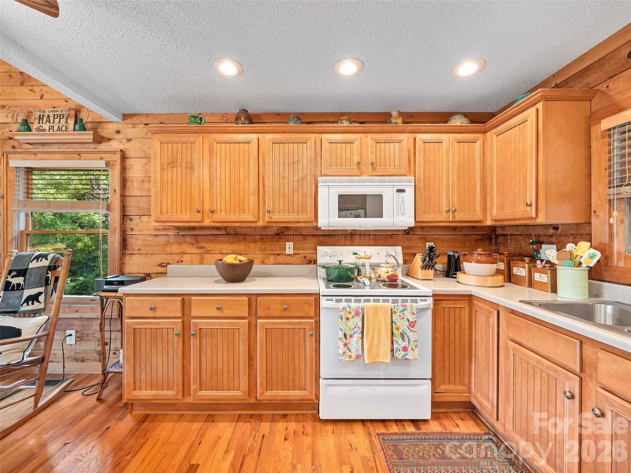 185 Blue Bird Lane — Spruce Pine