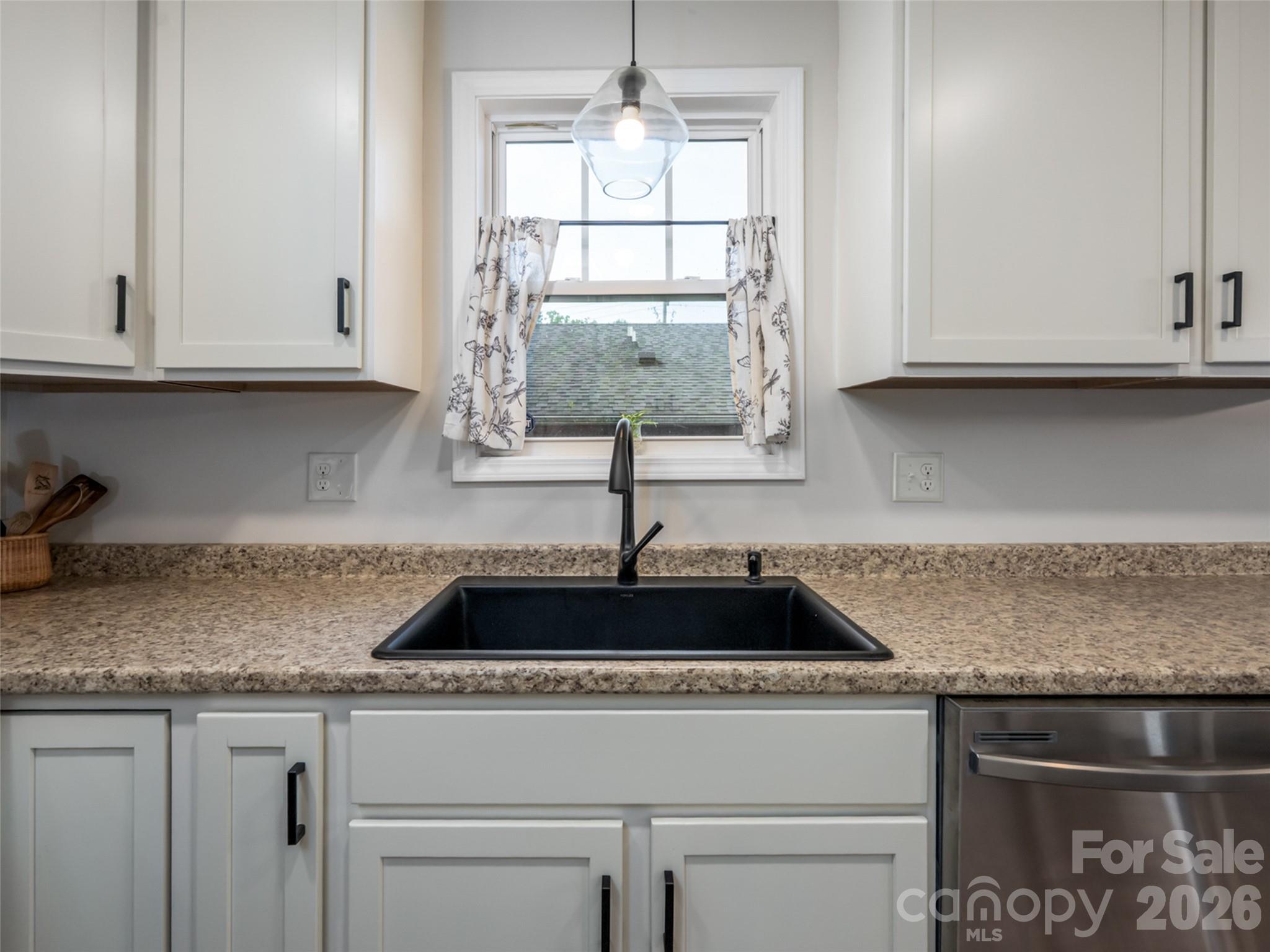 115 Soulshine Court — Asheville