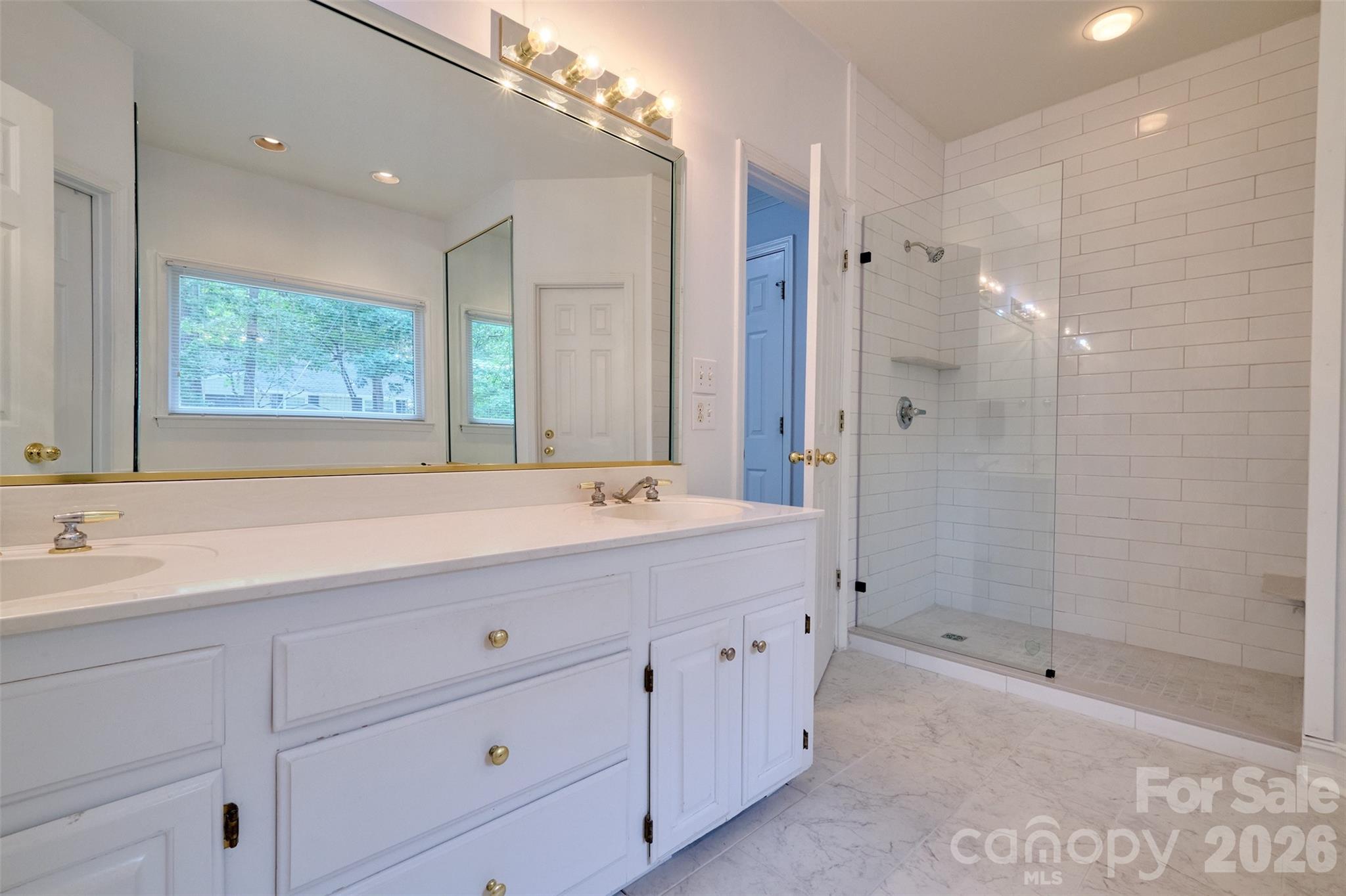 2143 Peninsula Drive — Lake Wylie