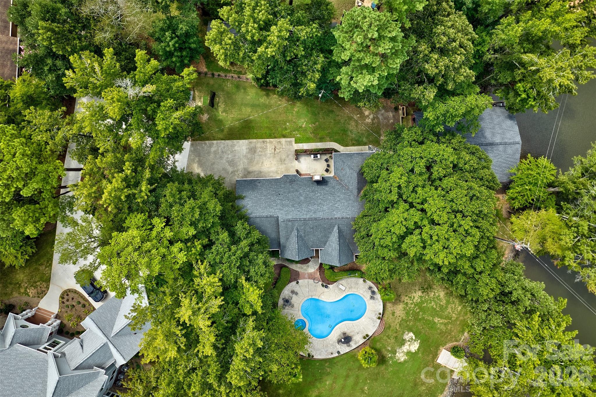 2143 Peninsula Drive — Lake Wylie