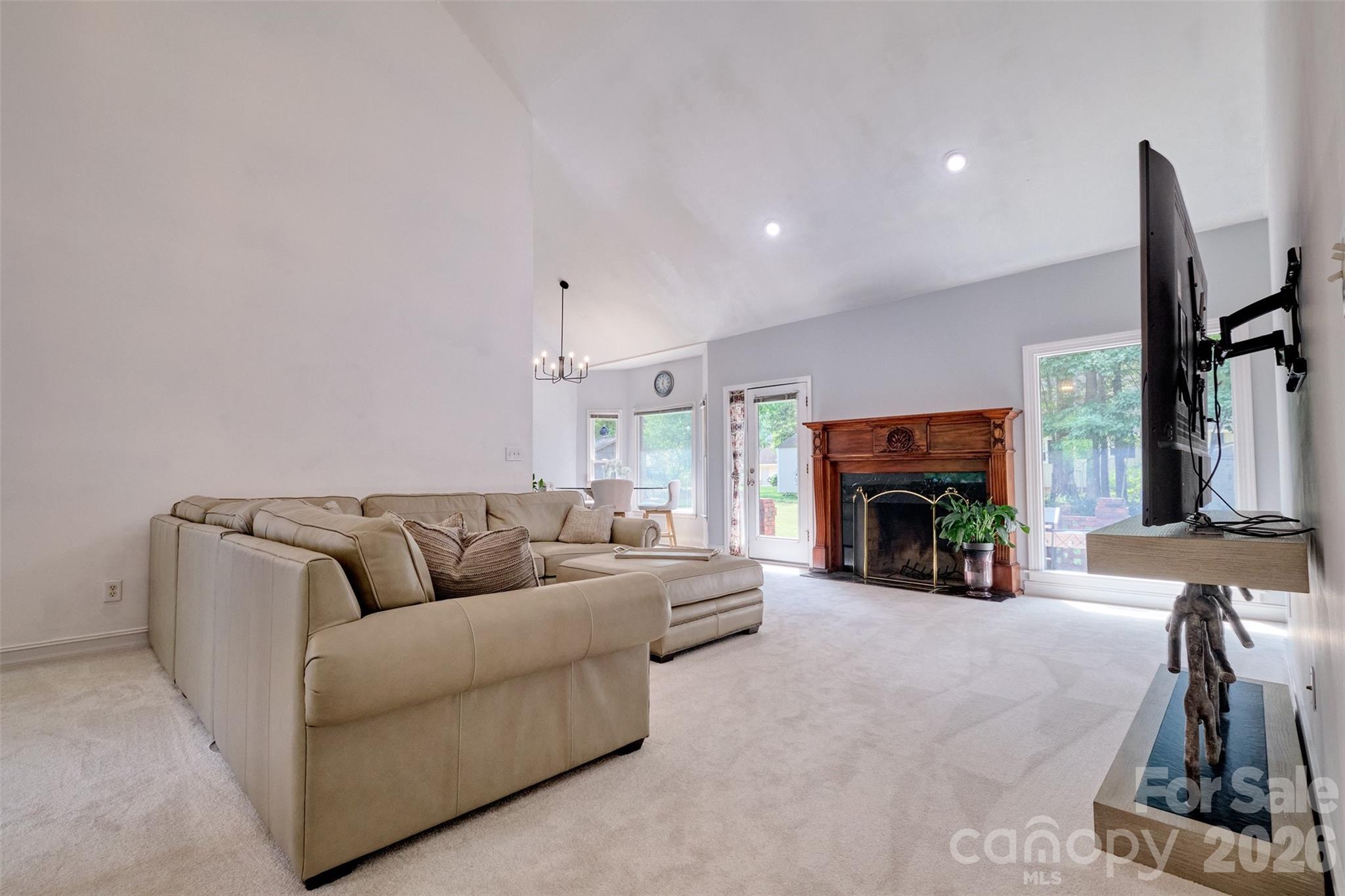 2143 Peninsula Drive — Lake Wylie