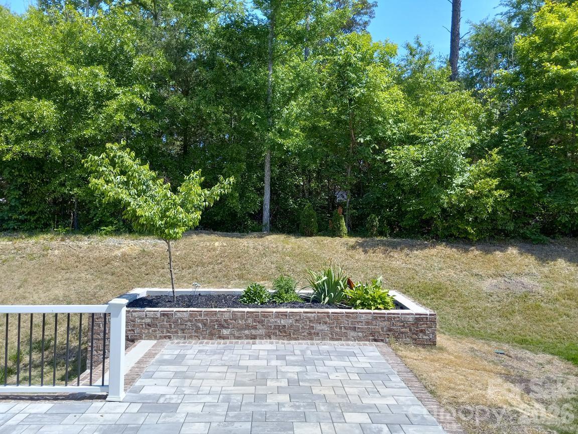 5108 Briscoe Drive — Charlotte