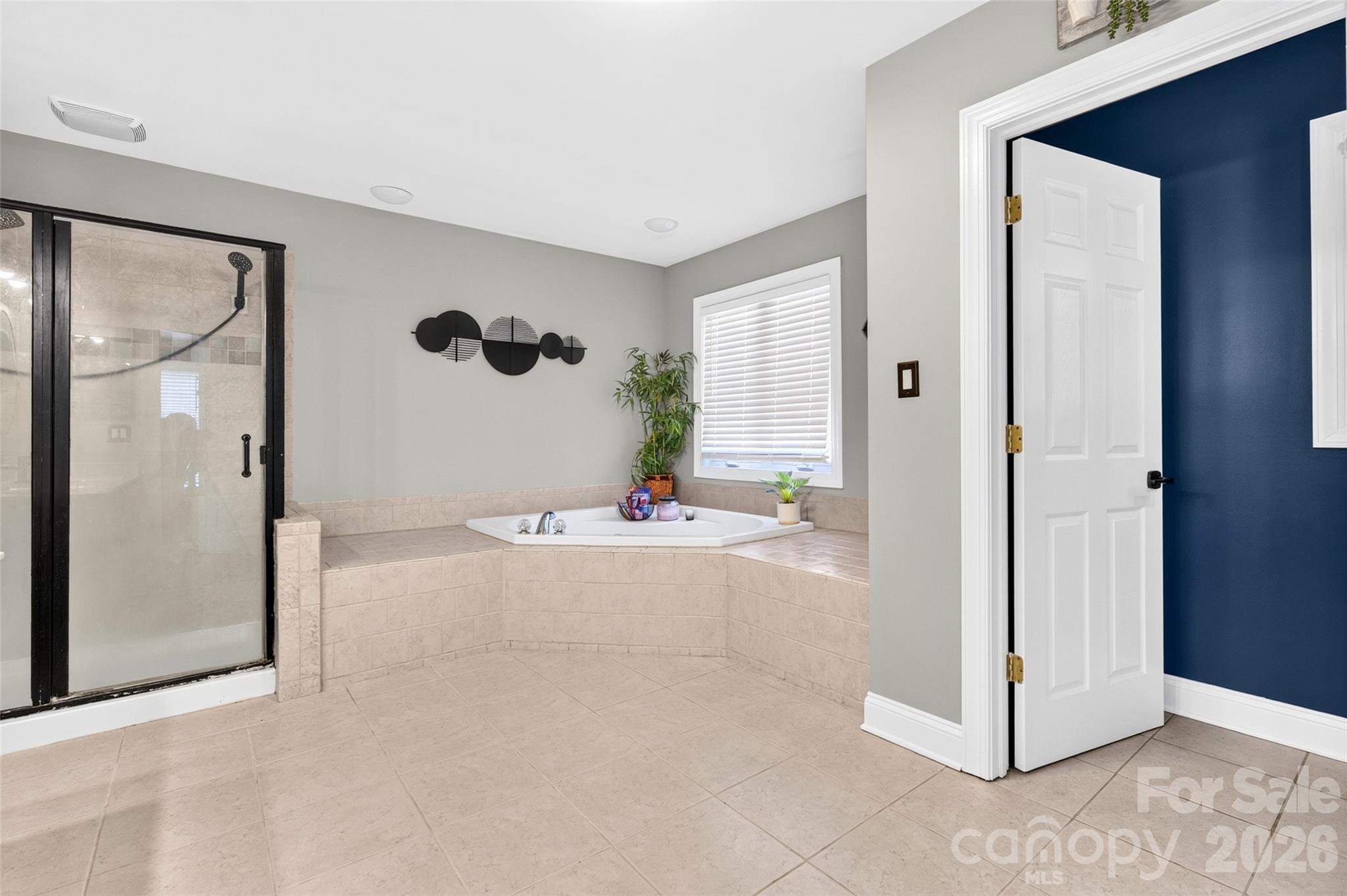 153 Folkstone Road — Mooresville