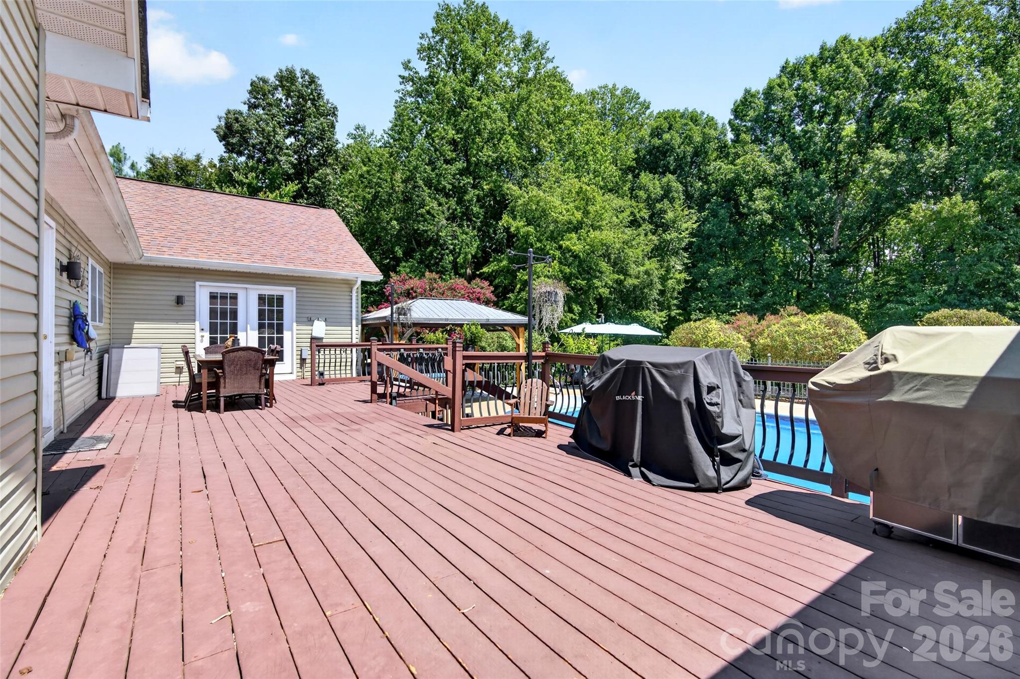 153 Folkstone Road — Mooresville
