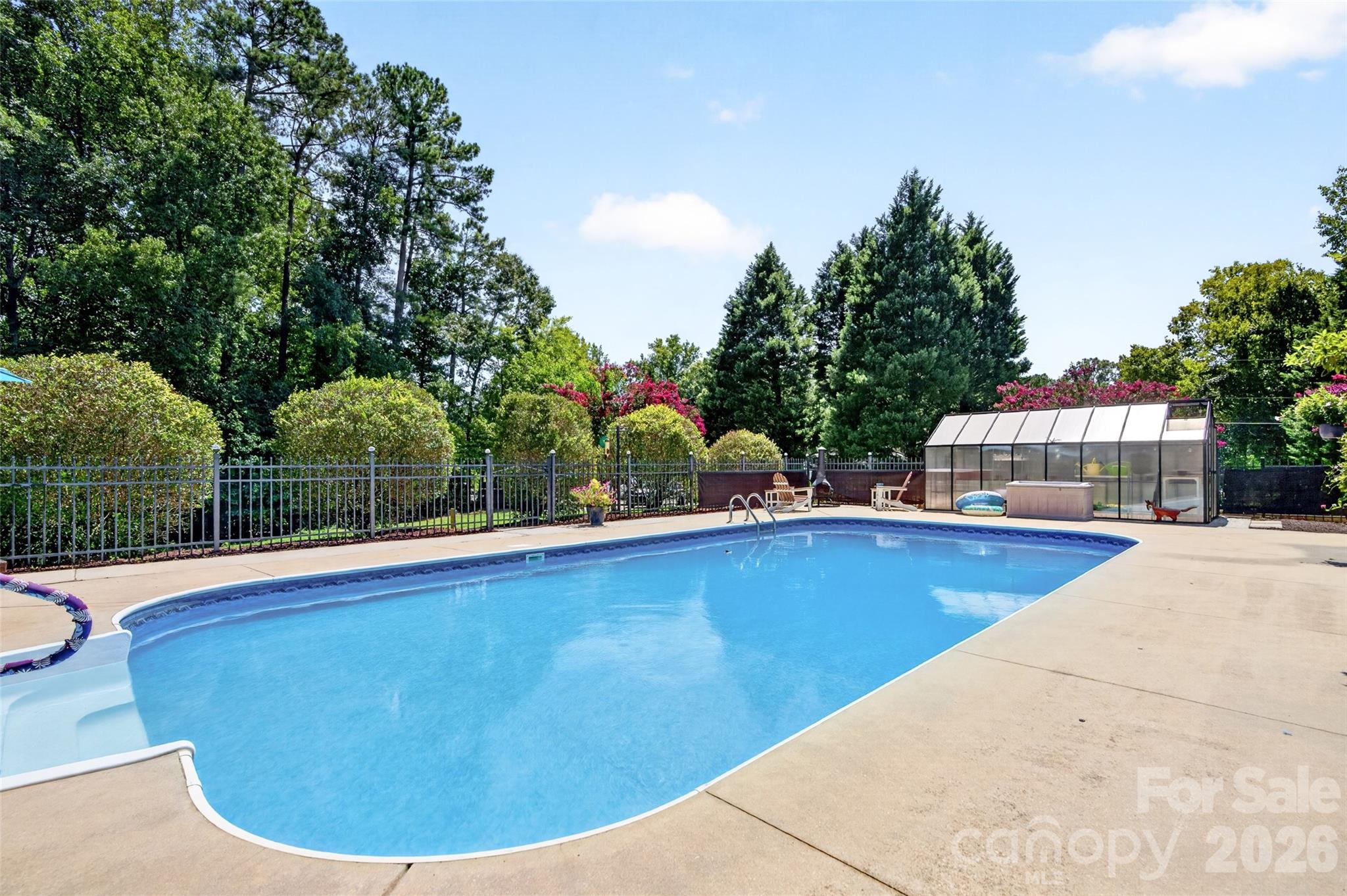 153 Folkstone Road — Mooresville