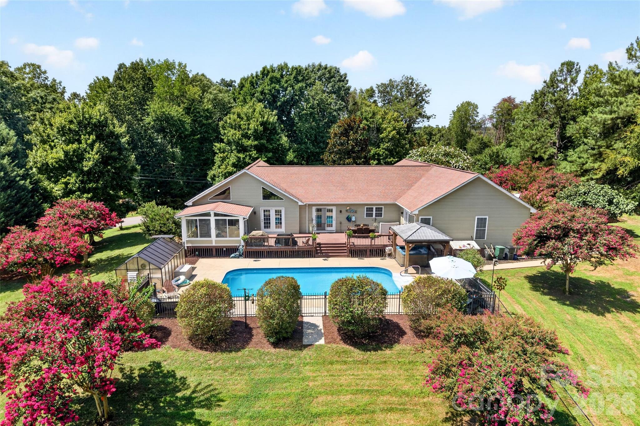 153 Folkstone Road — Mooresville