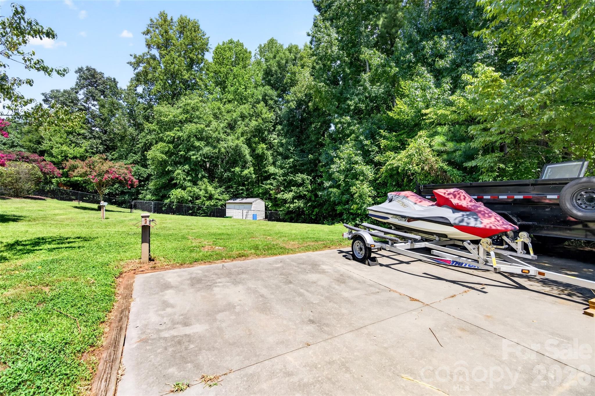 153 Folkstone Road — Mooresville