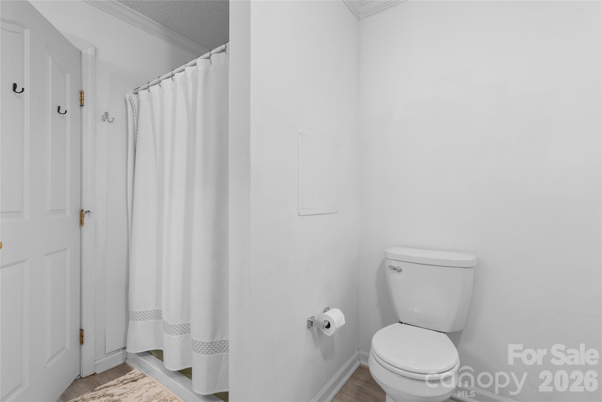 2230 Walnut Hollow Road — Brevard