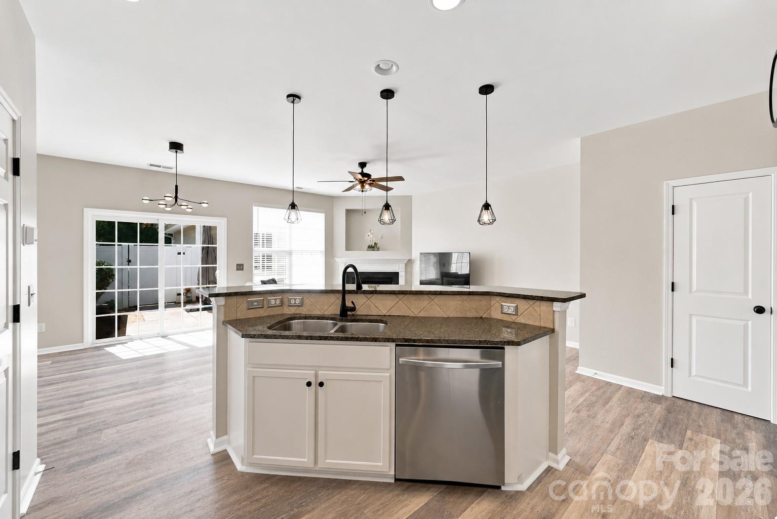 149 Leyton Loop #E — Mooresville