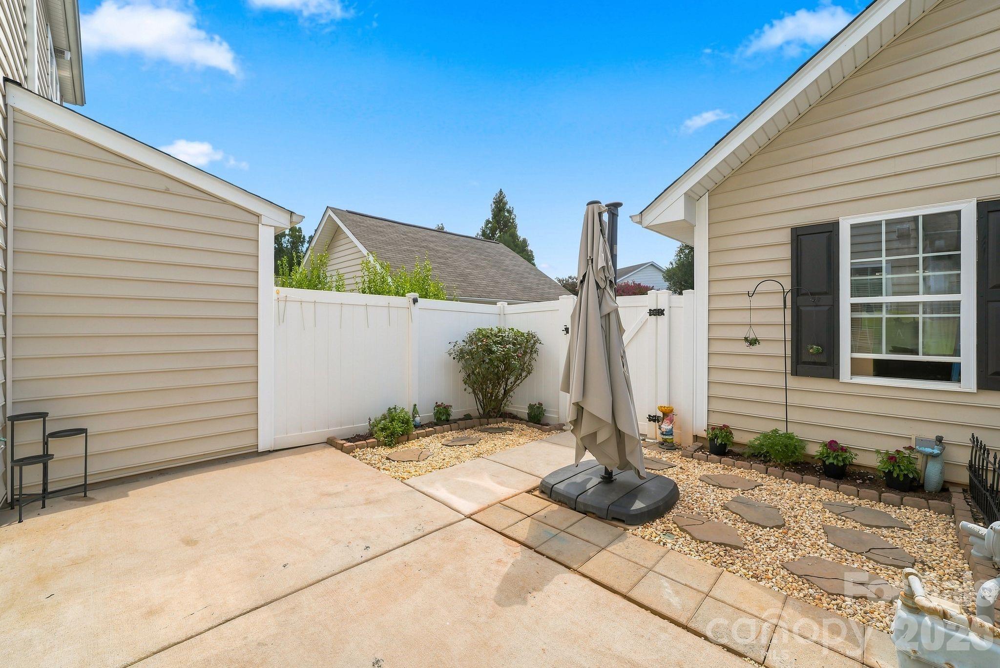 149 Leyton Loop #E — Mooresville